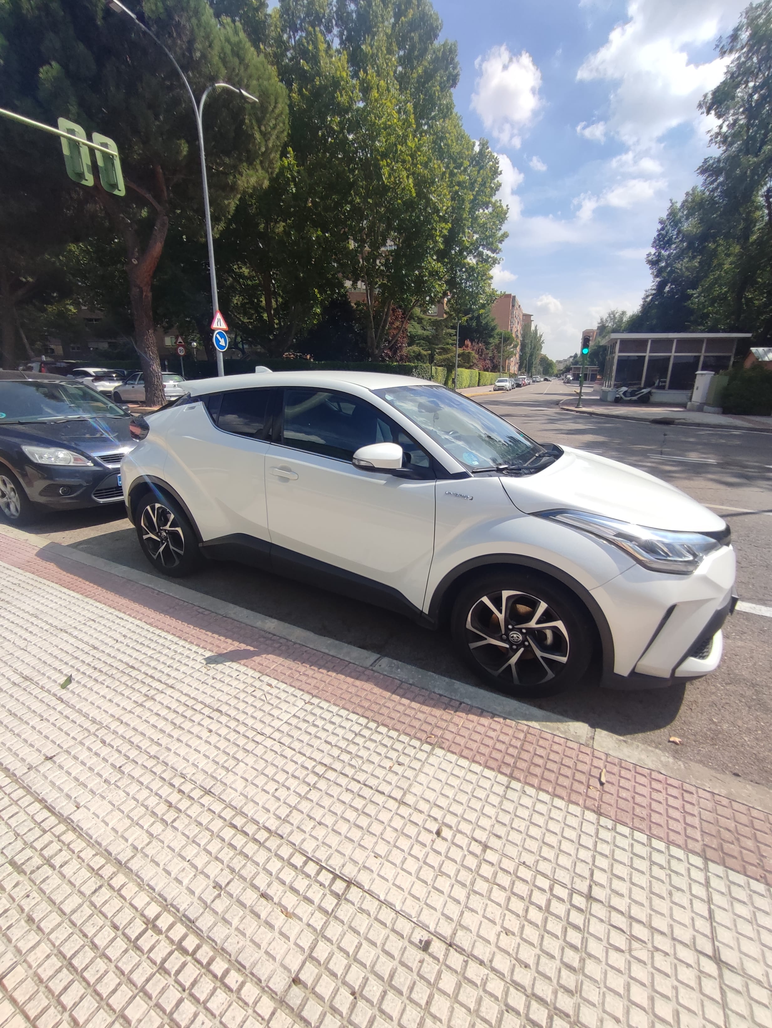 Toyota C-HR, 2021, Gasolina 95 / Eléctrico (híbrido), Automático