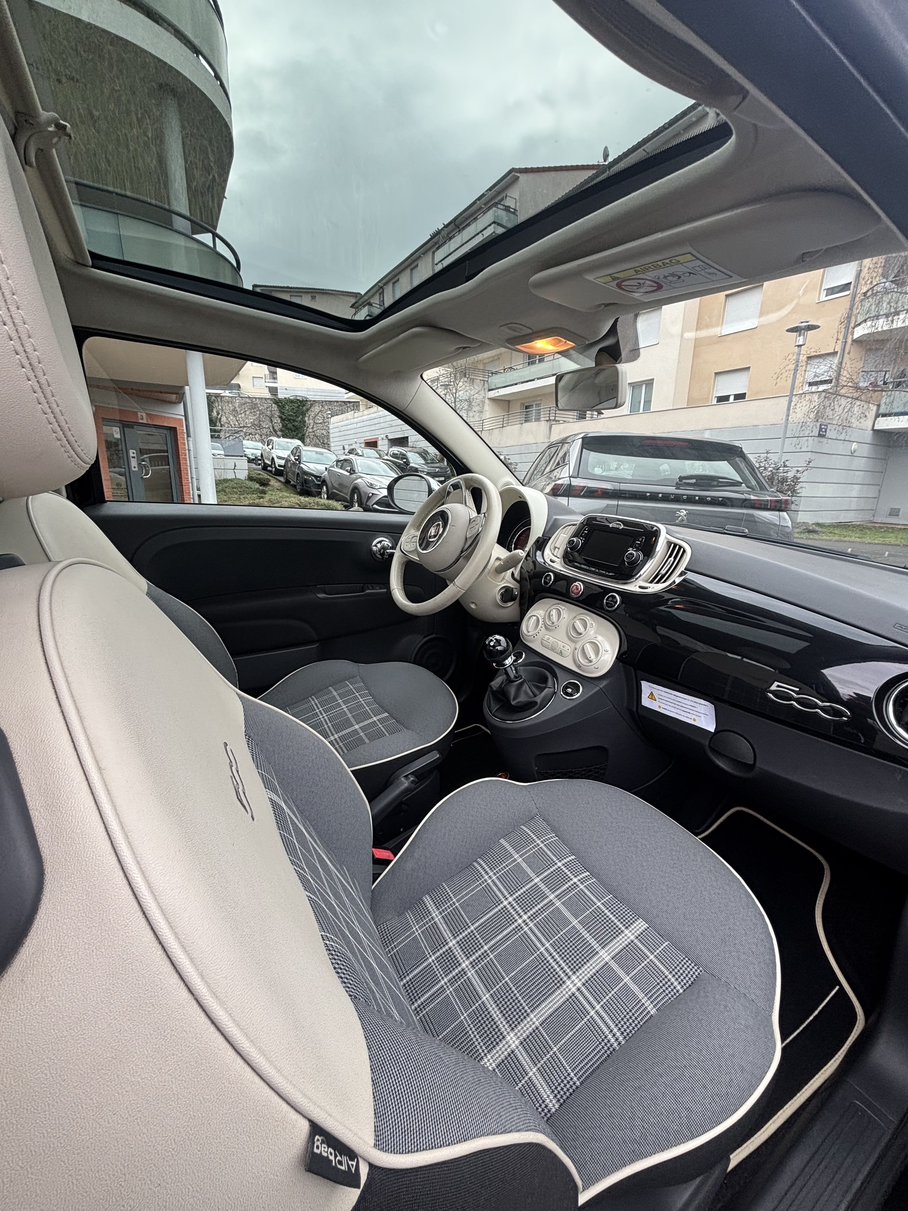Fiat 500 Lounge avec Audio Bluetooth