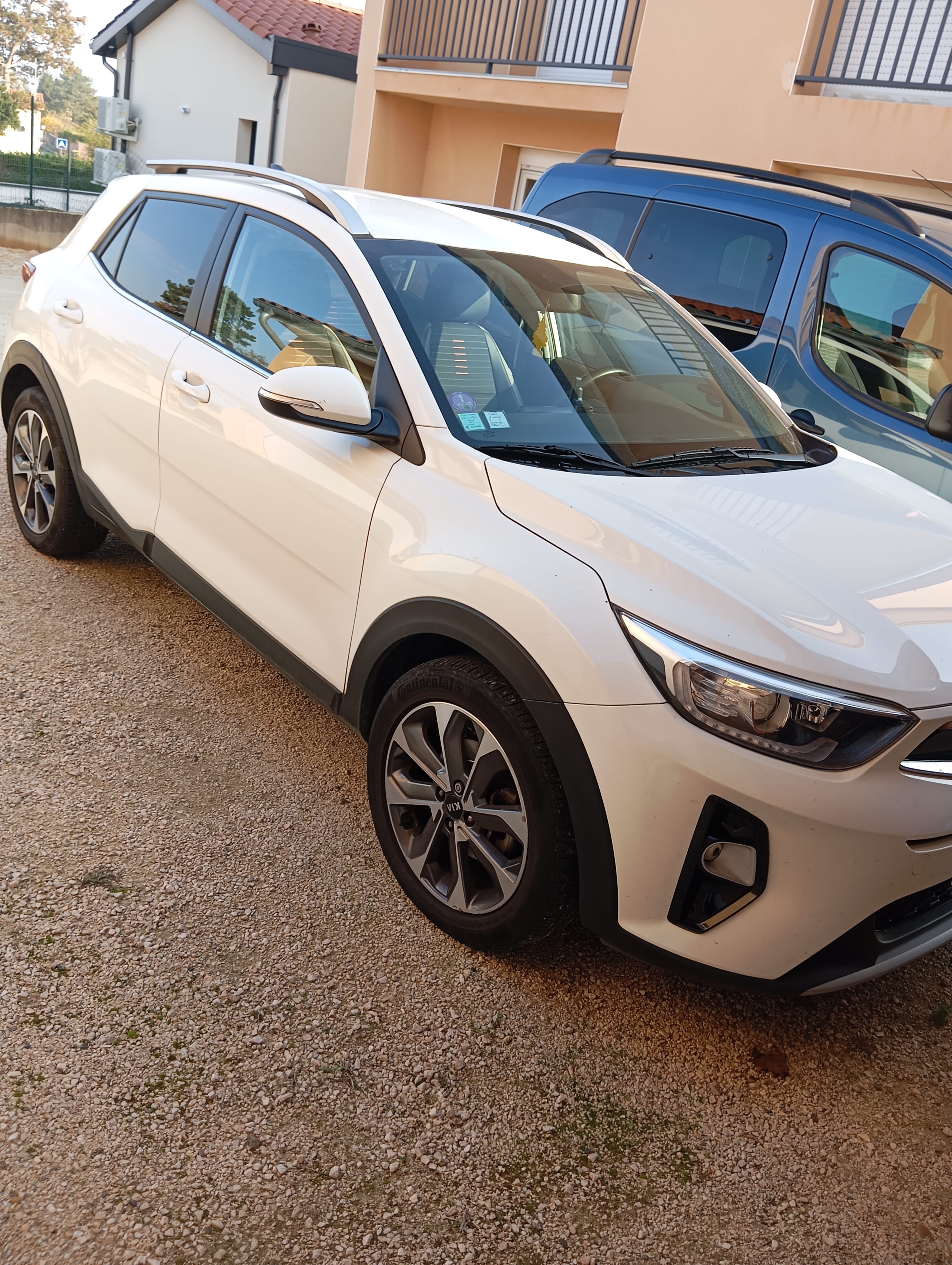 Kia Stonic, 2019, Essence 98