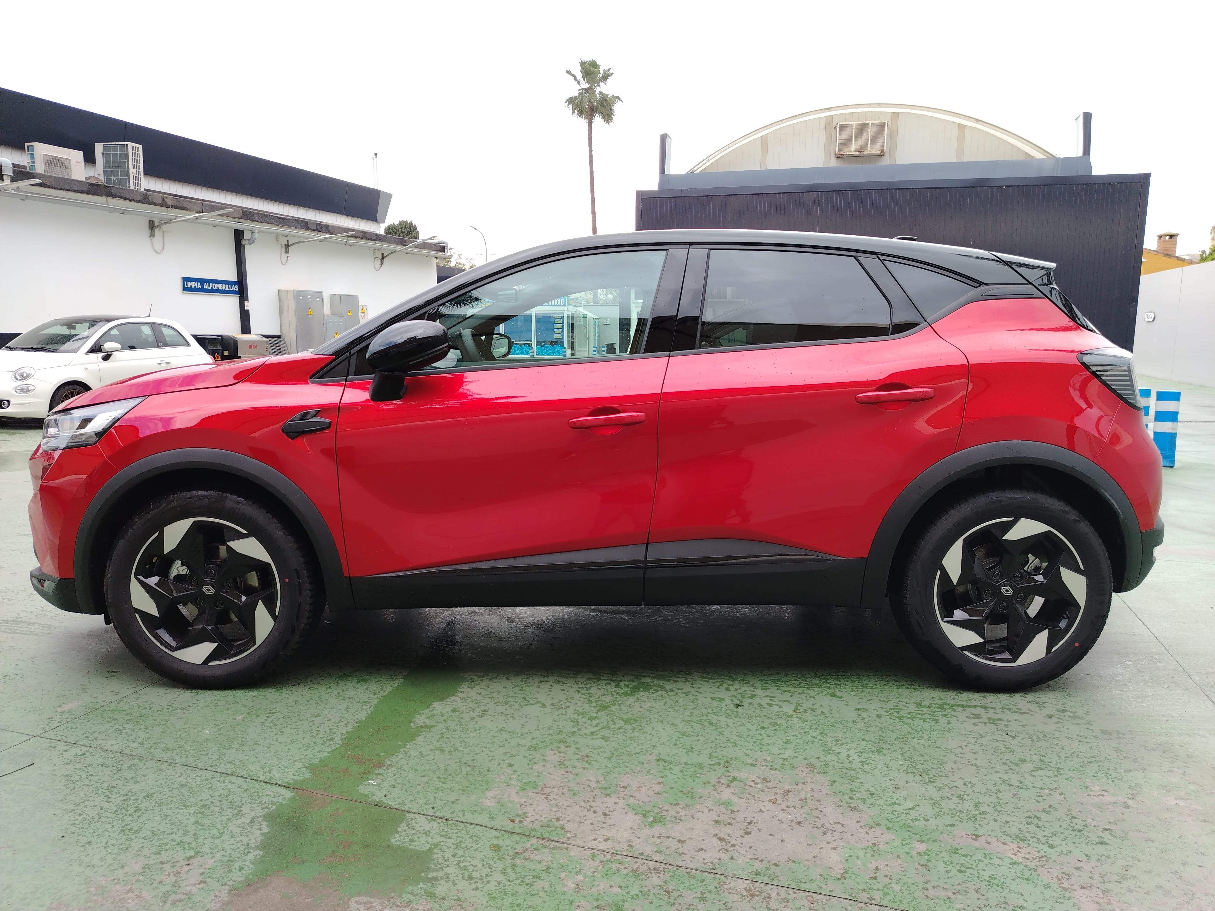 Renault Captur with Air conditioning