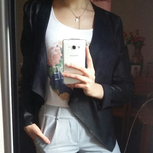 Mouna