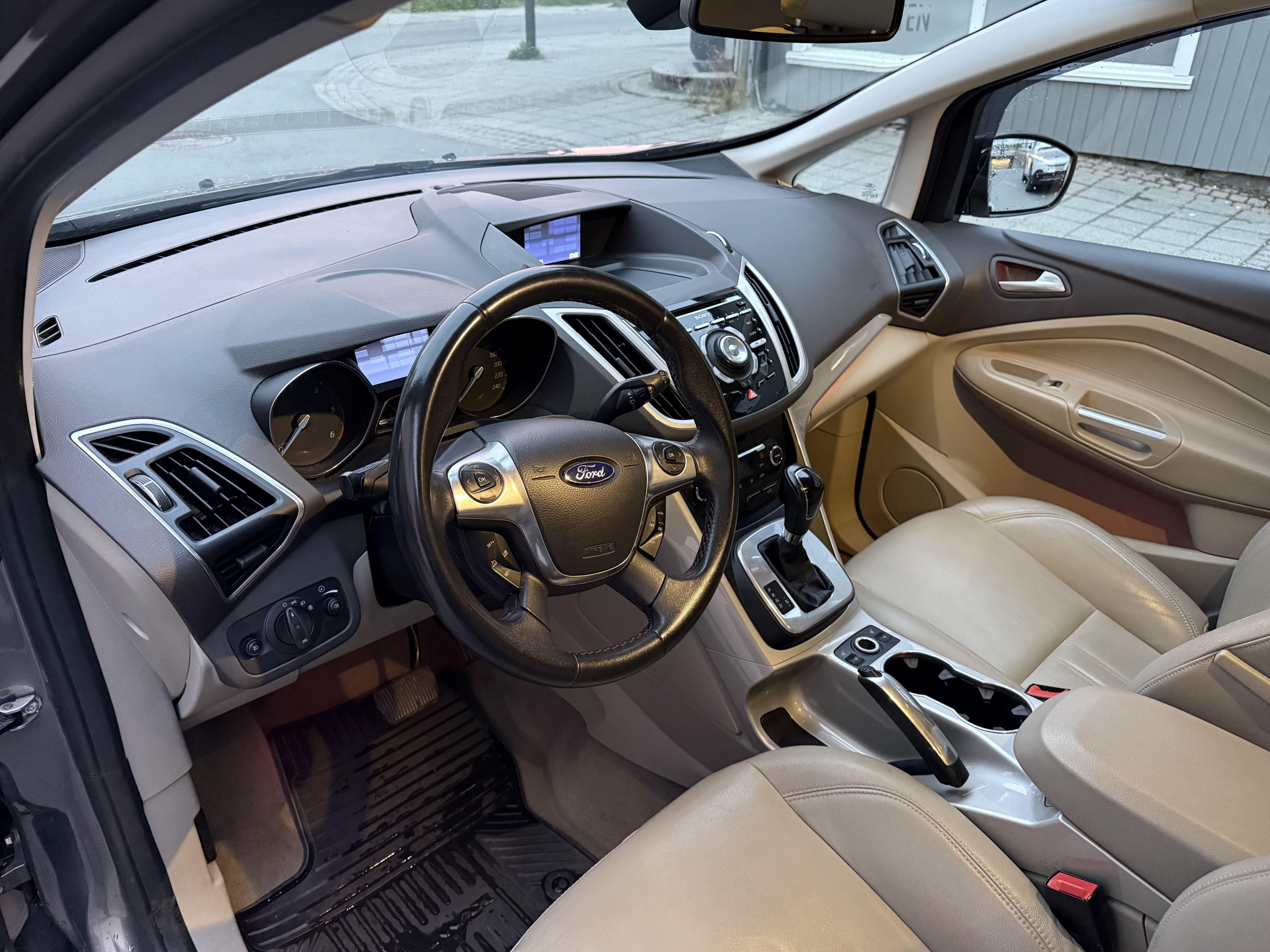 Ford C-Max with Bluetooth audio