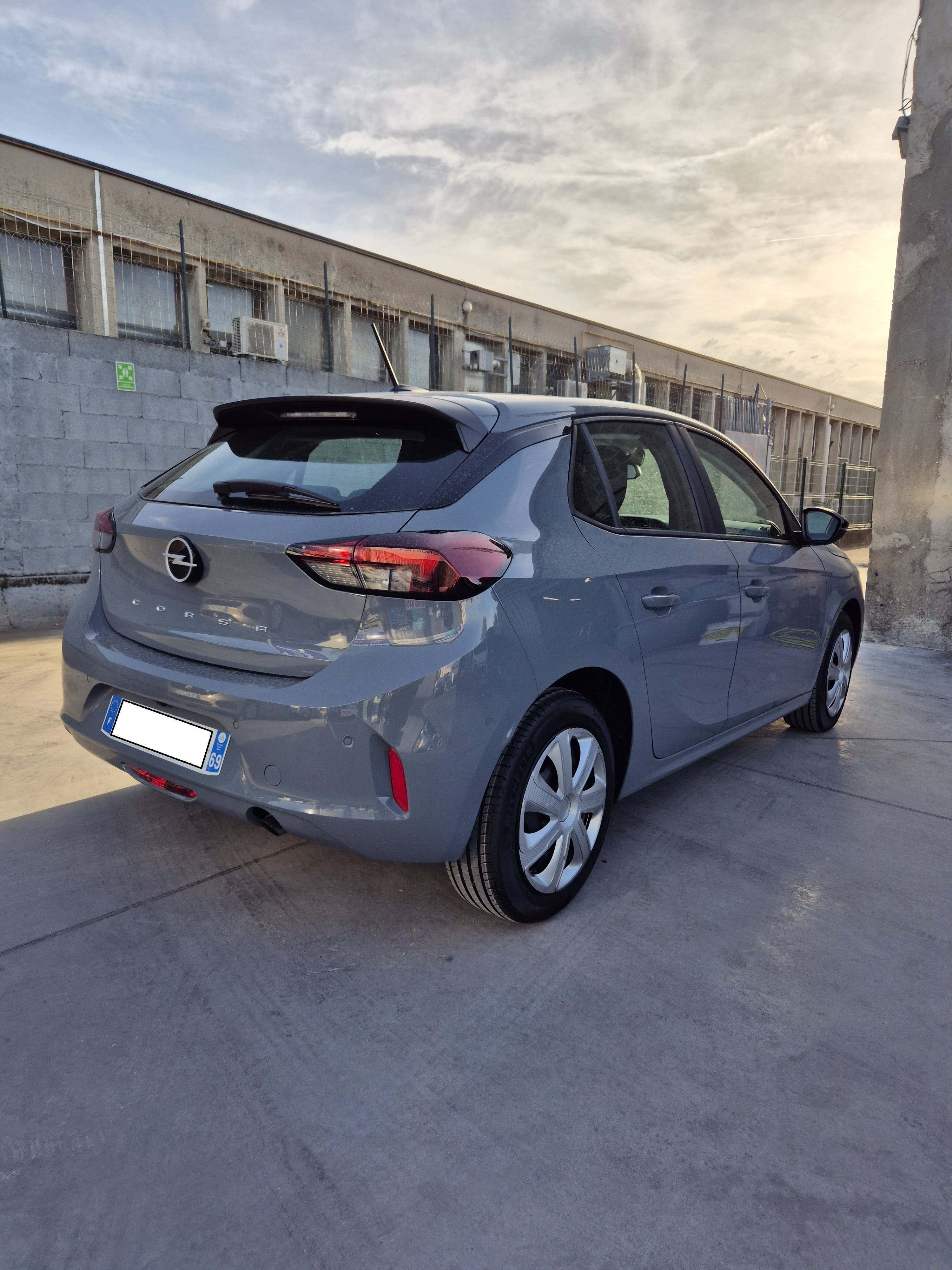 Opel Corsa avec GPS