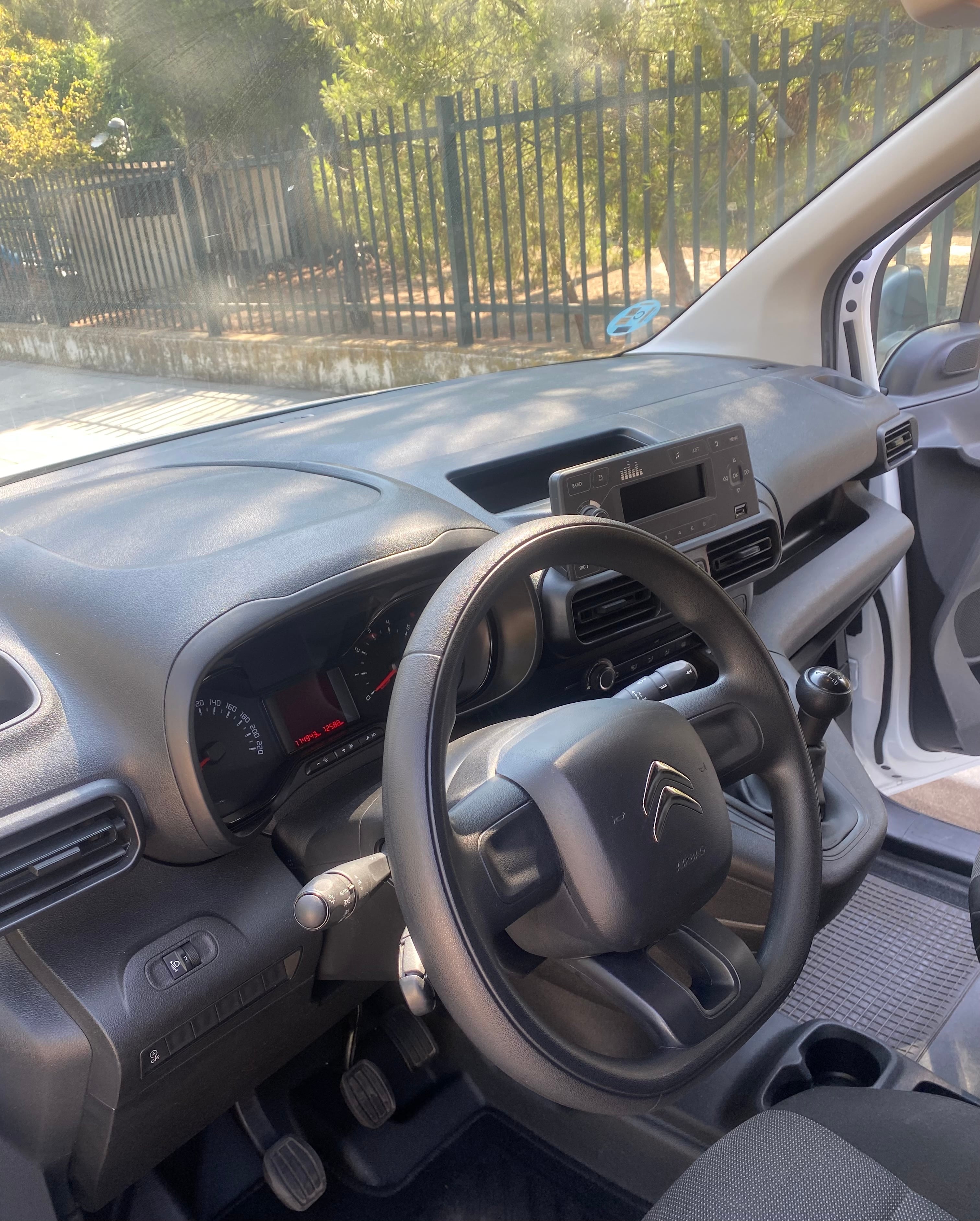 Citroen Berlingo with USB charging ports