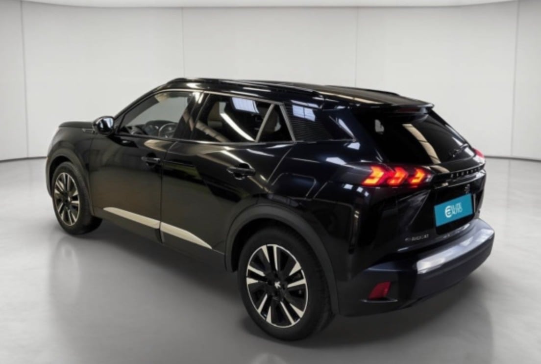 Peugeot e-2008 avec Climatisation