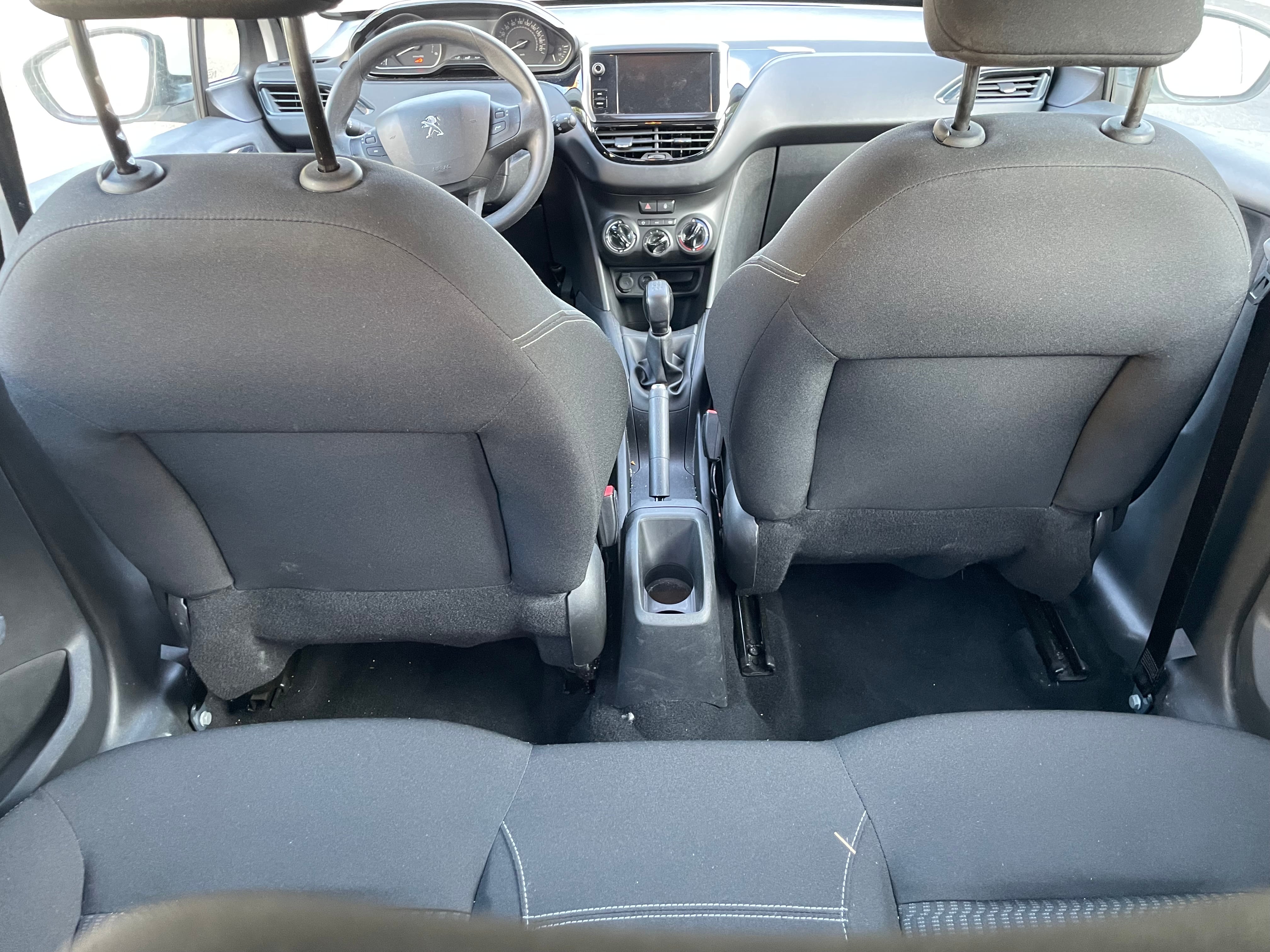 Peugeot 208 avec Port USB