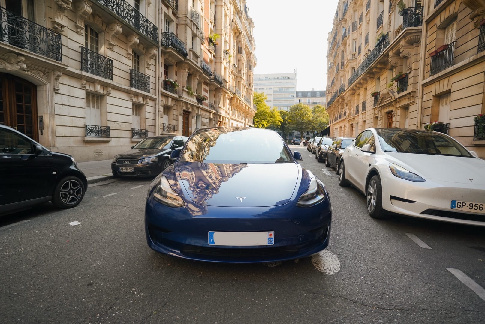Tesla Model 3 Standard Range Plus mit Bluetooth-Audio