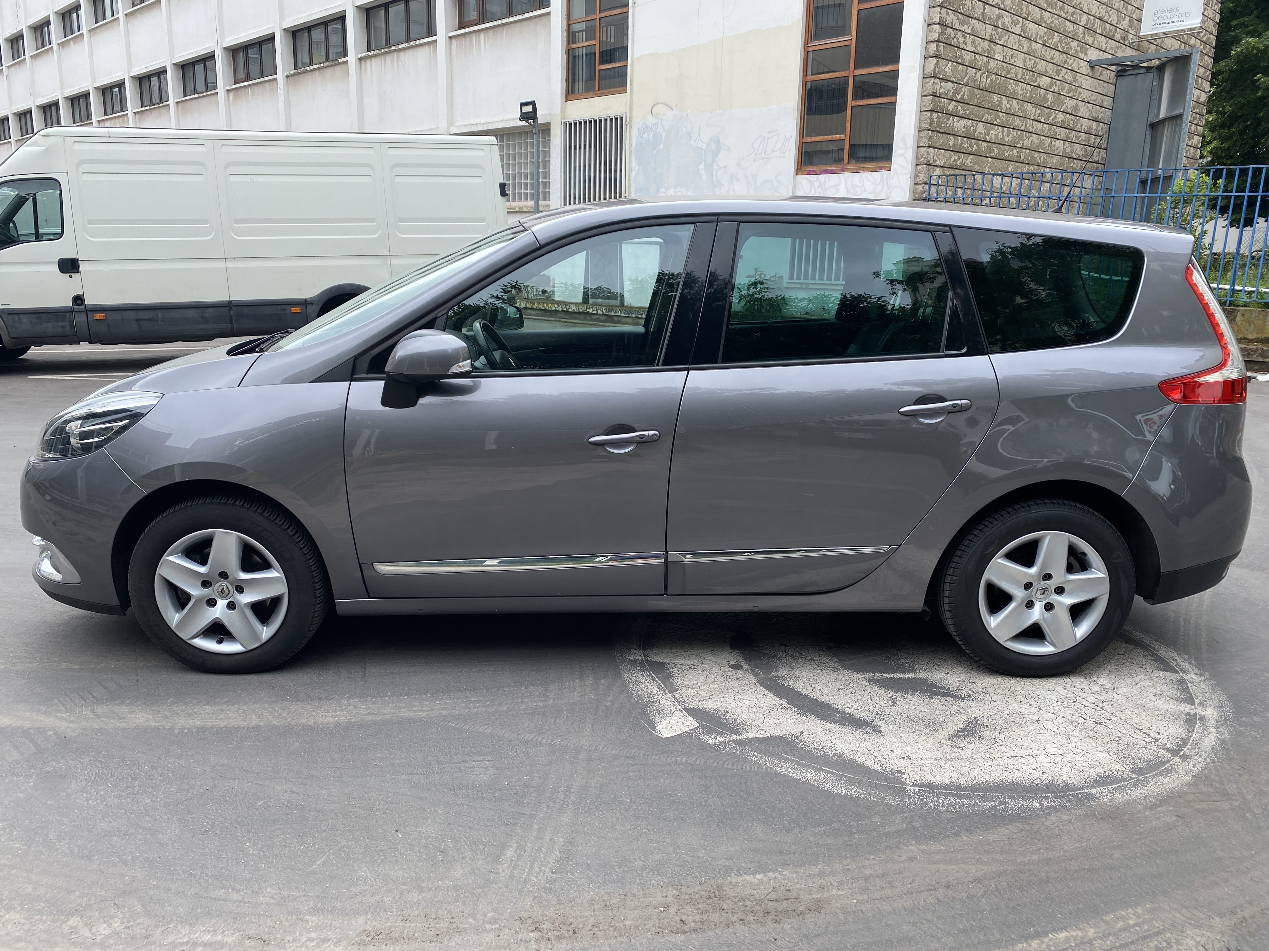 Renault Grand Scenic III 890 avec Climatisation