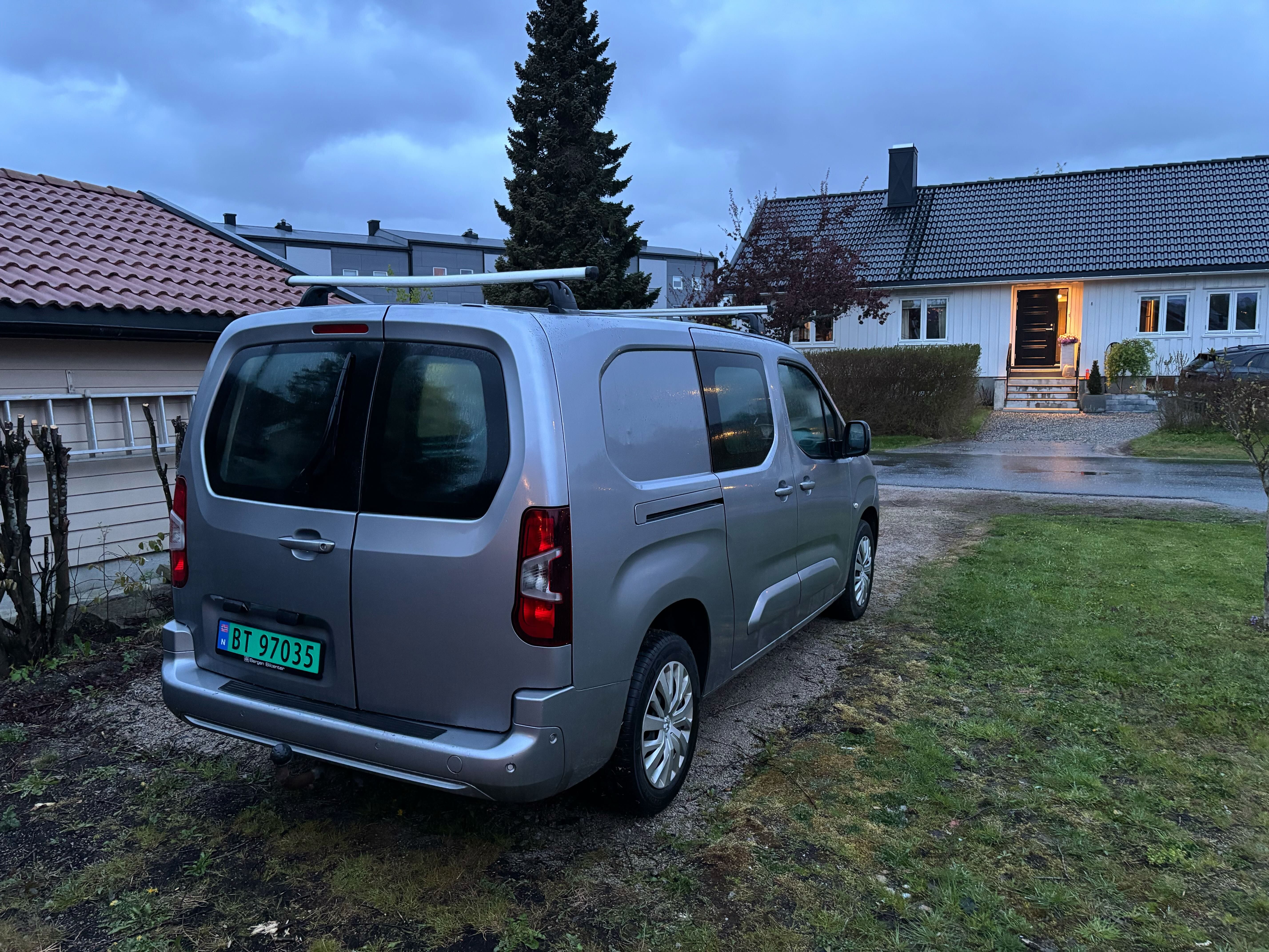 Peugeot Partner Mester L2 Diesel med Cruisekontroll
