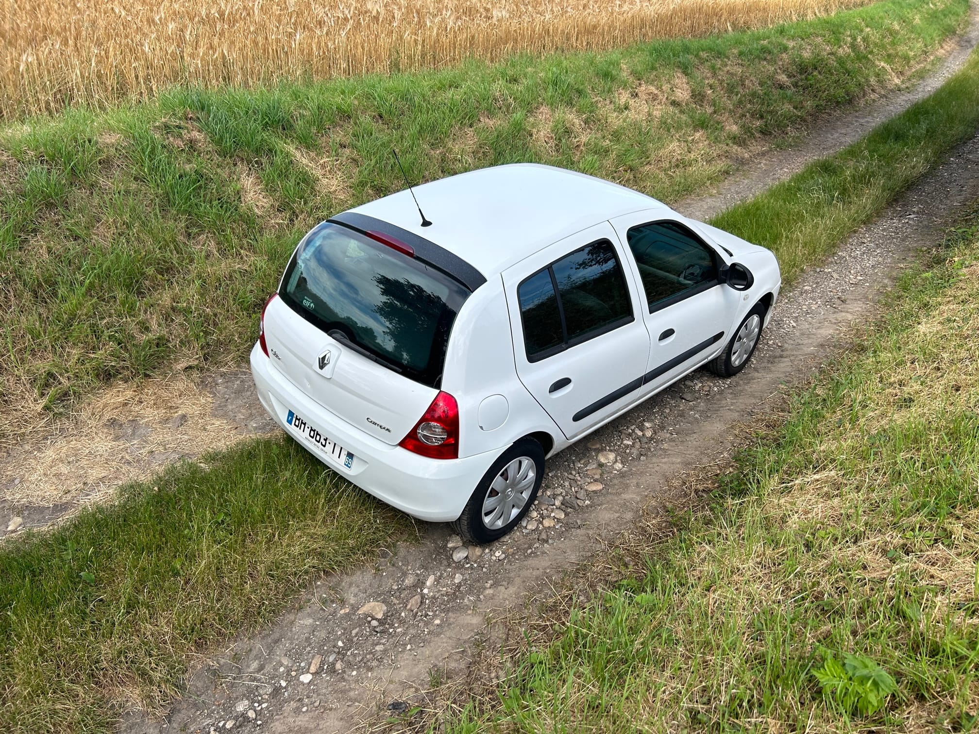Renault Clio avec Siège bébé