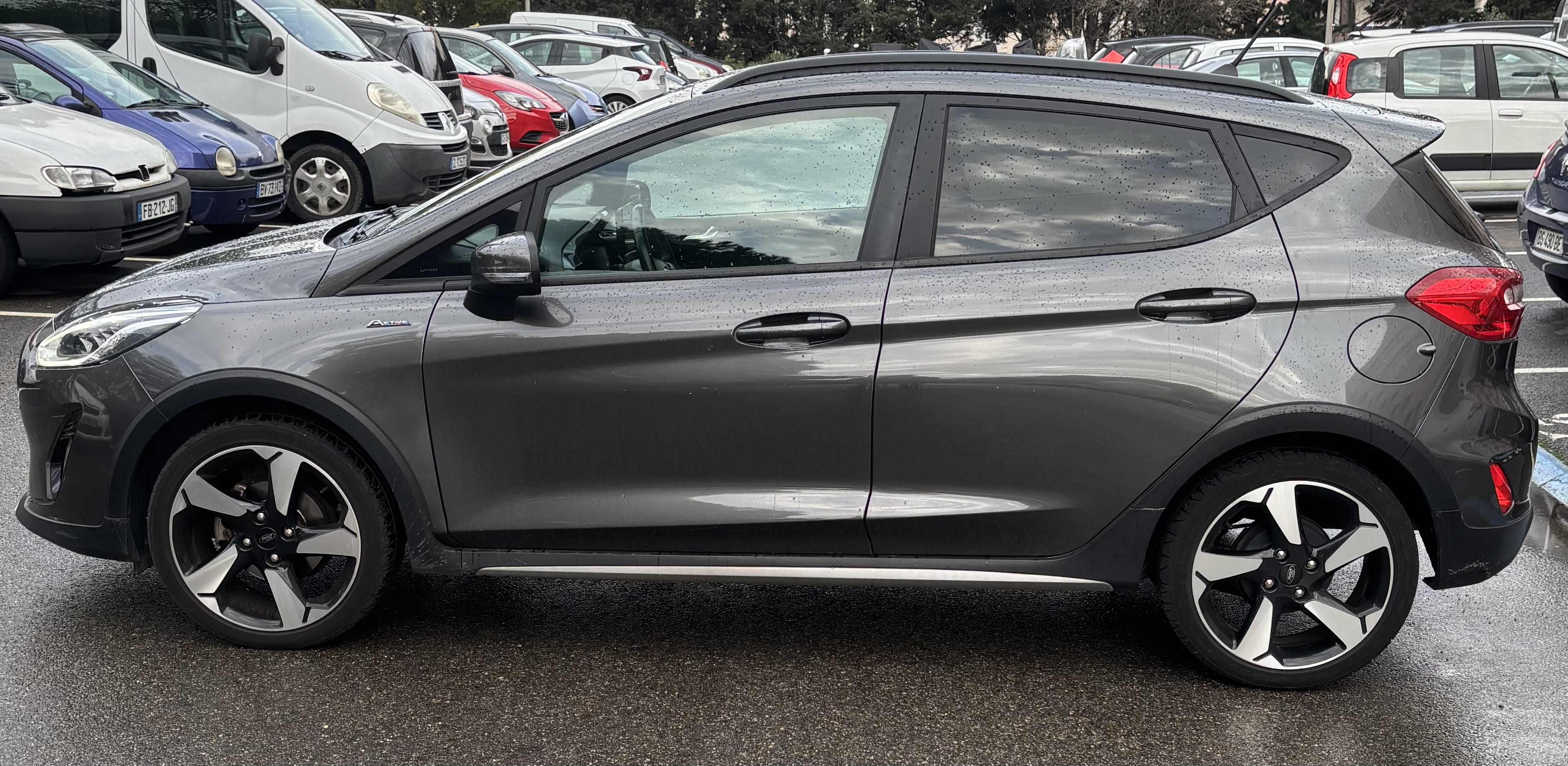 Ford Fiesta avec Climatisation