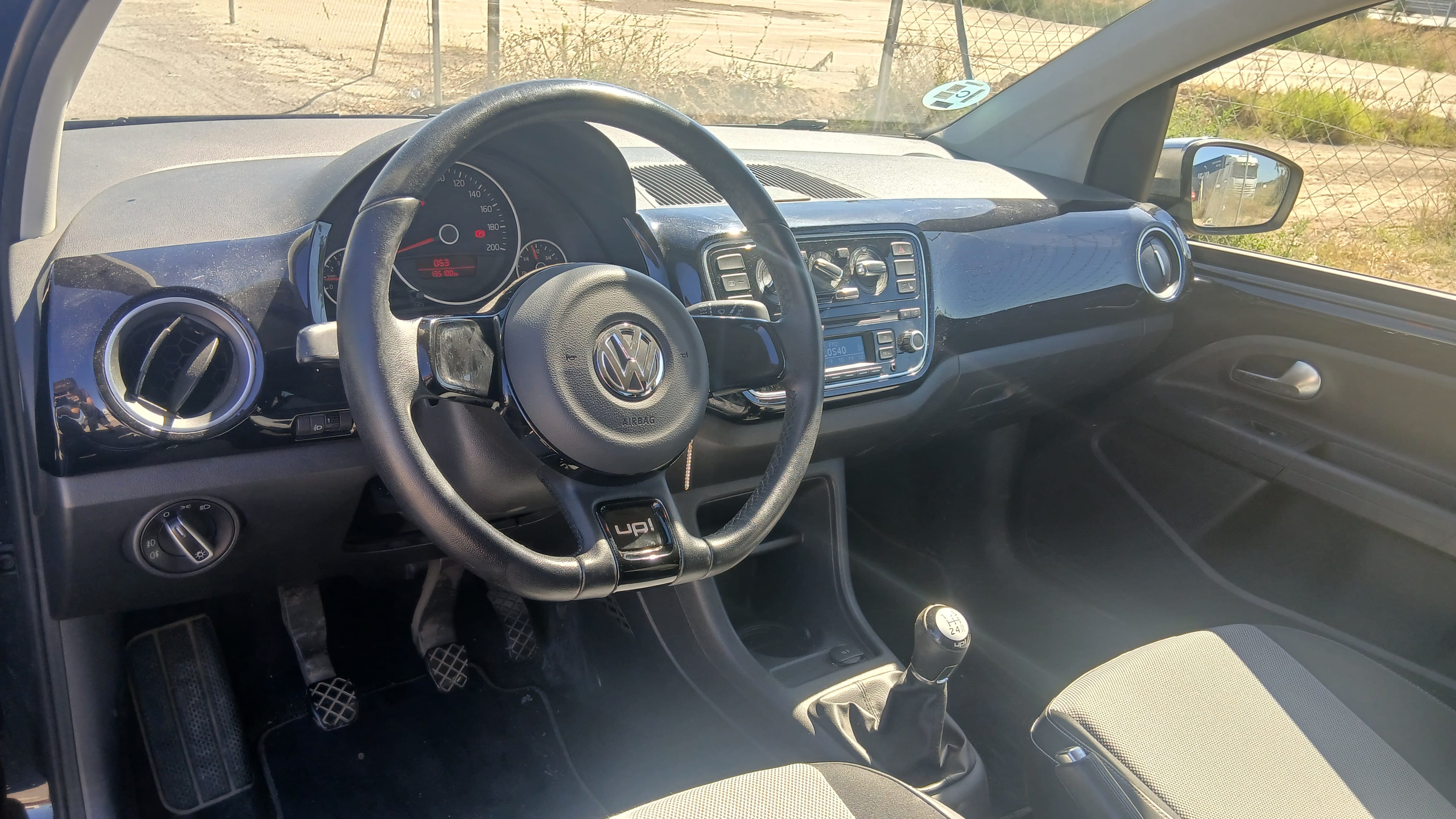Volkswagen Up! con Audio Bluetooth