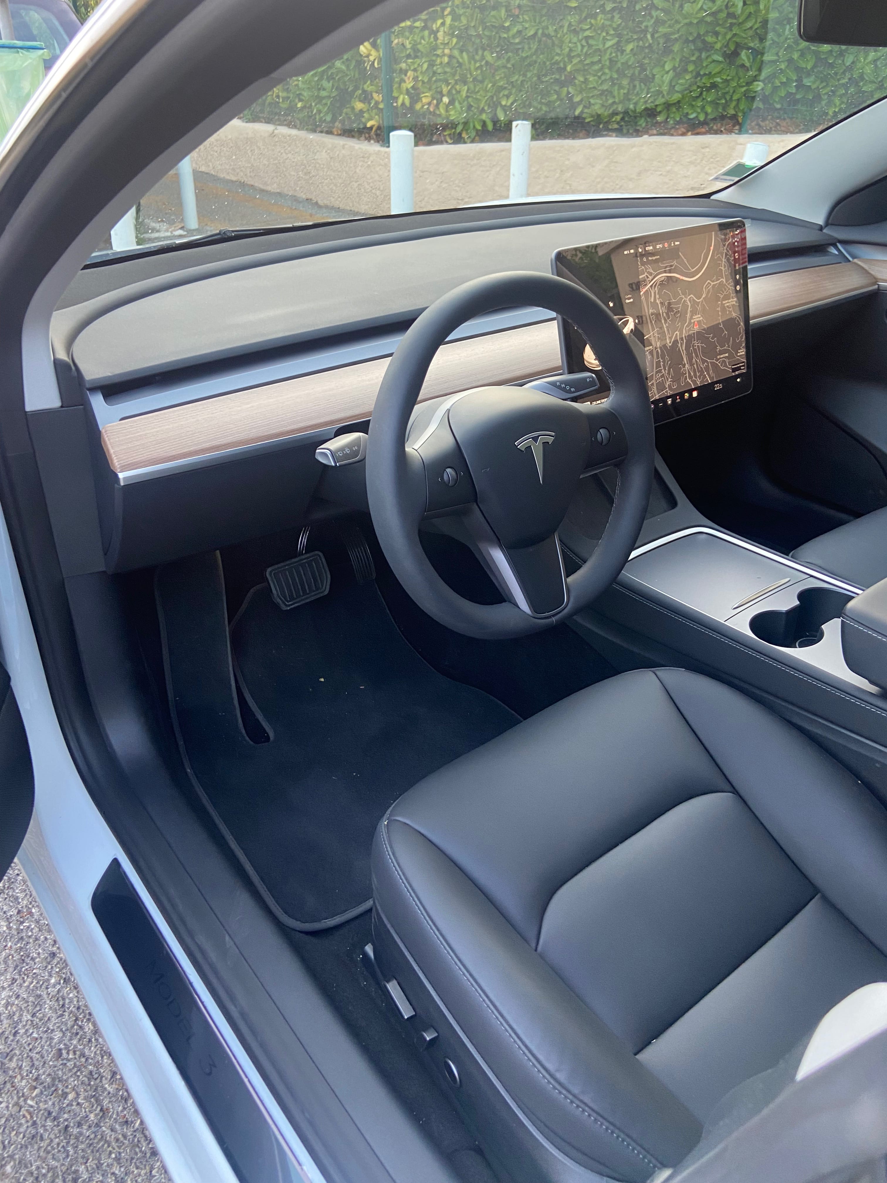 Tesla Model 3 Long Range avec GPS