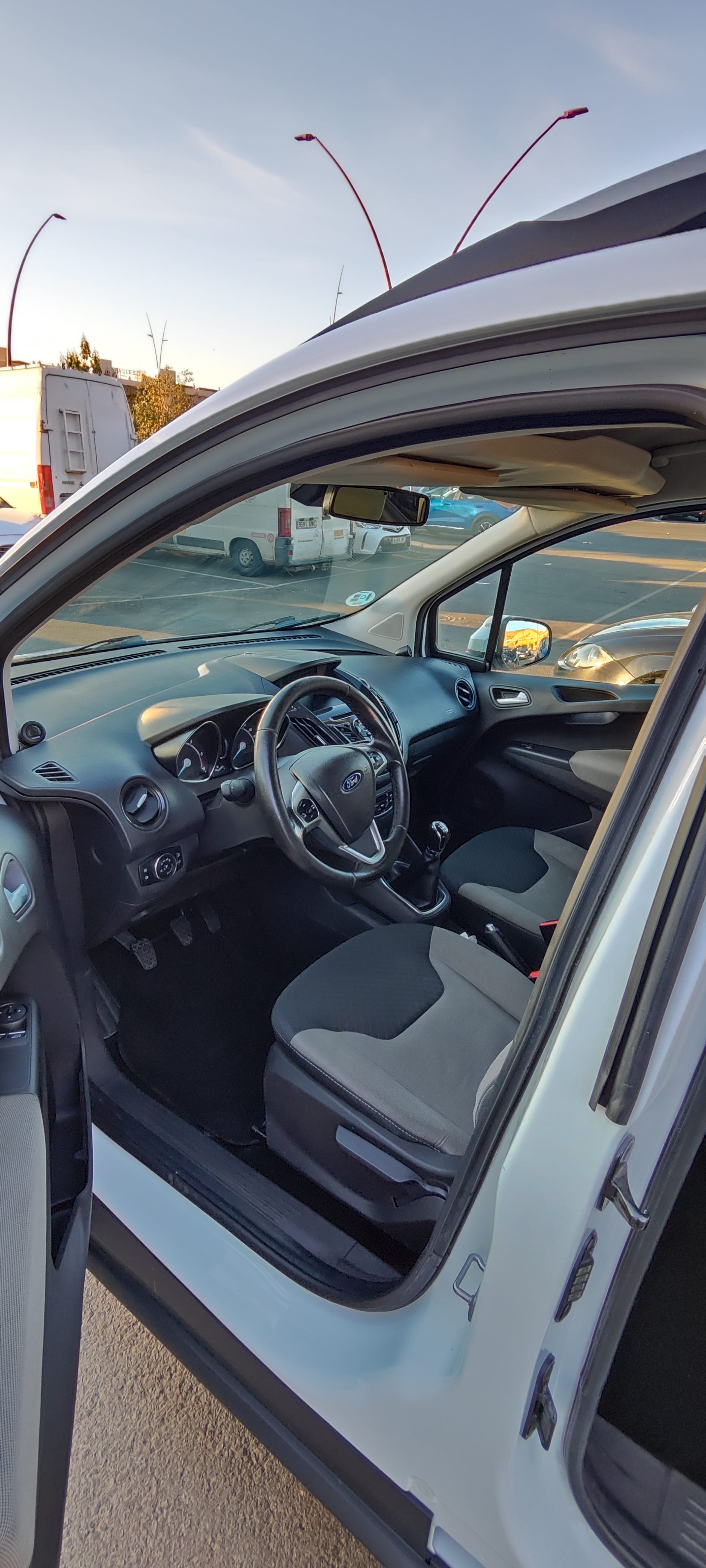 Ford Tourneo Courier