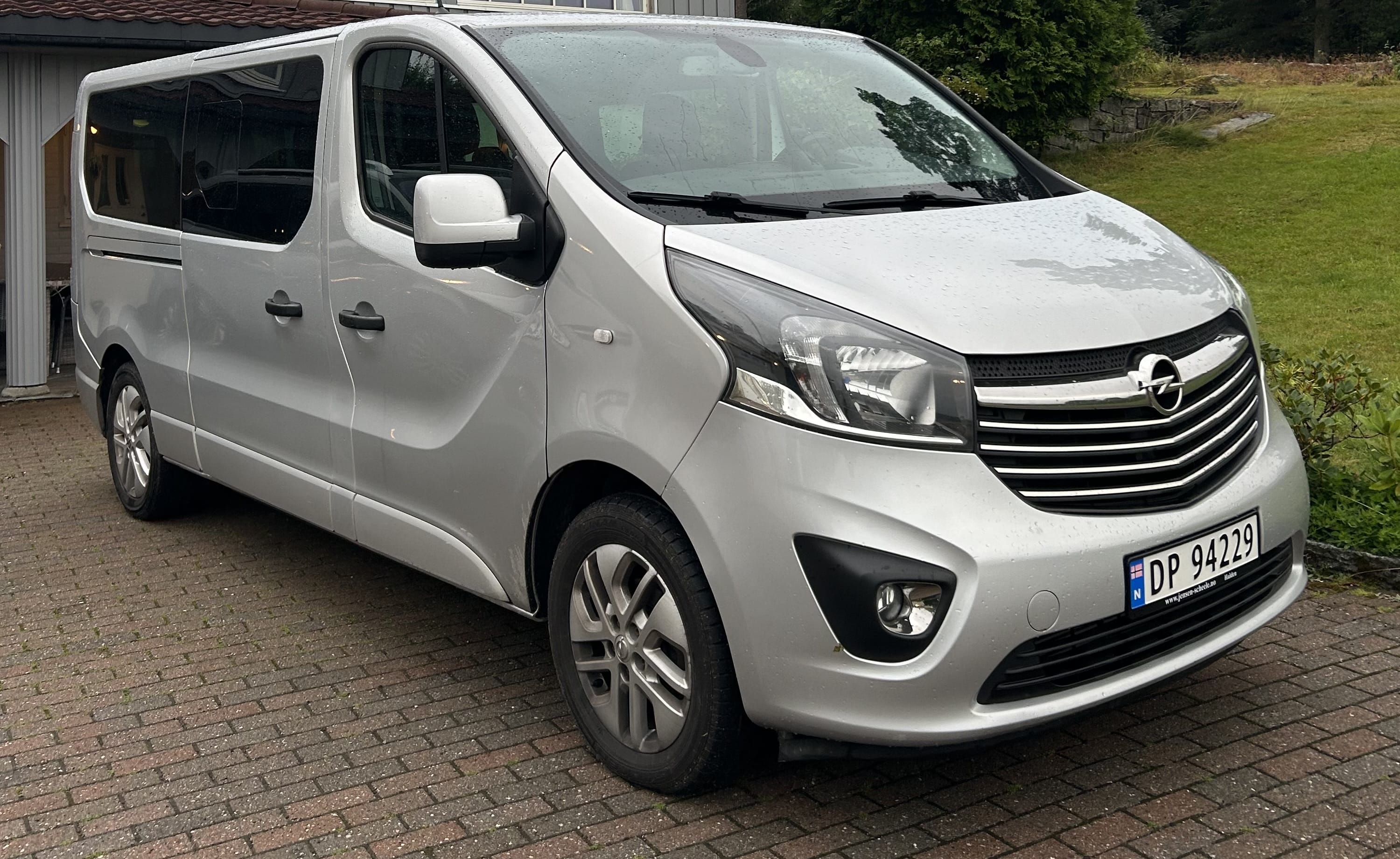 Opel Vivaro, 2016, Diesel, 9 seter eller mer