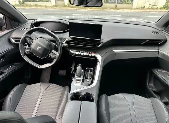 Peugeot 3008 avec GPS