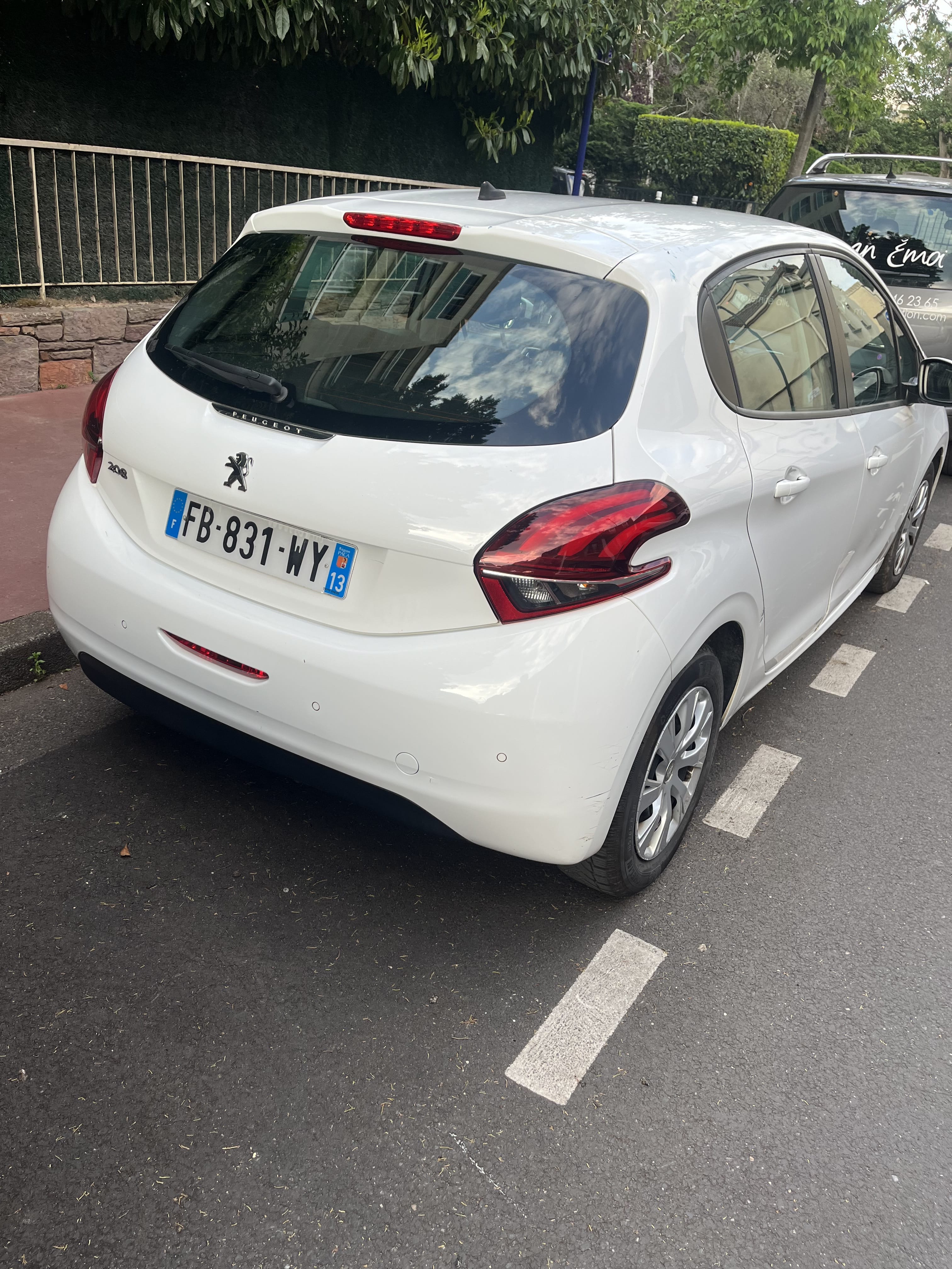 Peugeot 208 avec GPS