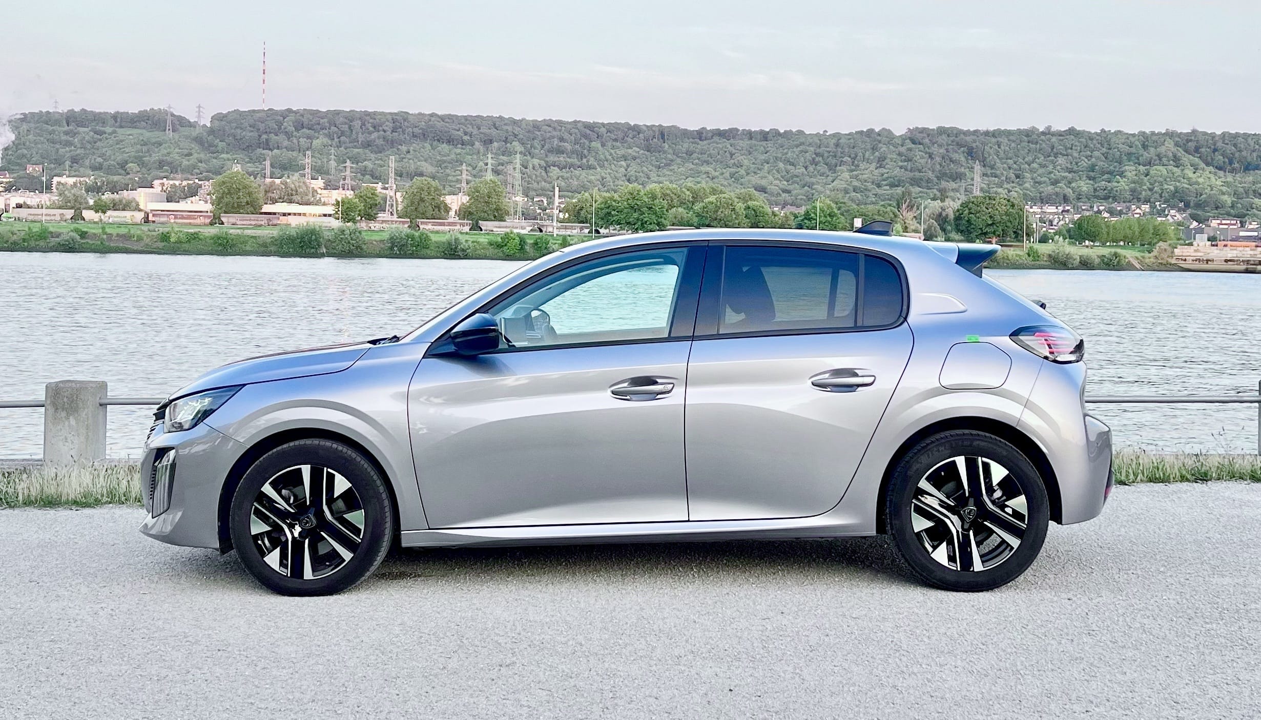 Peugeot 208 avec Climatisation