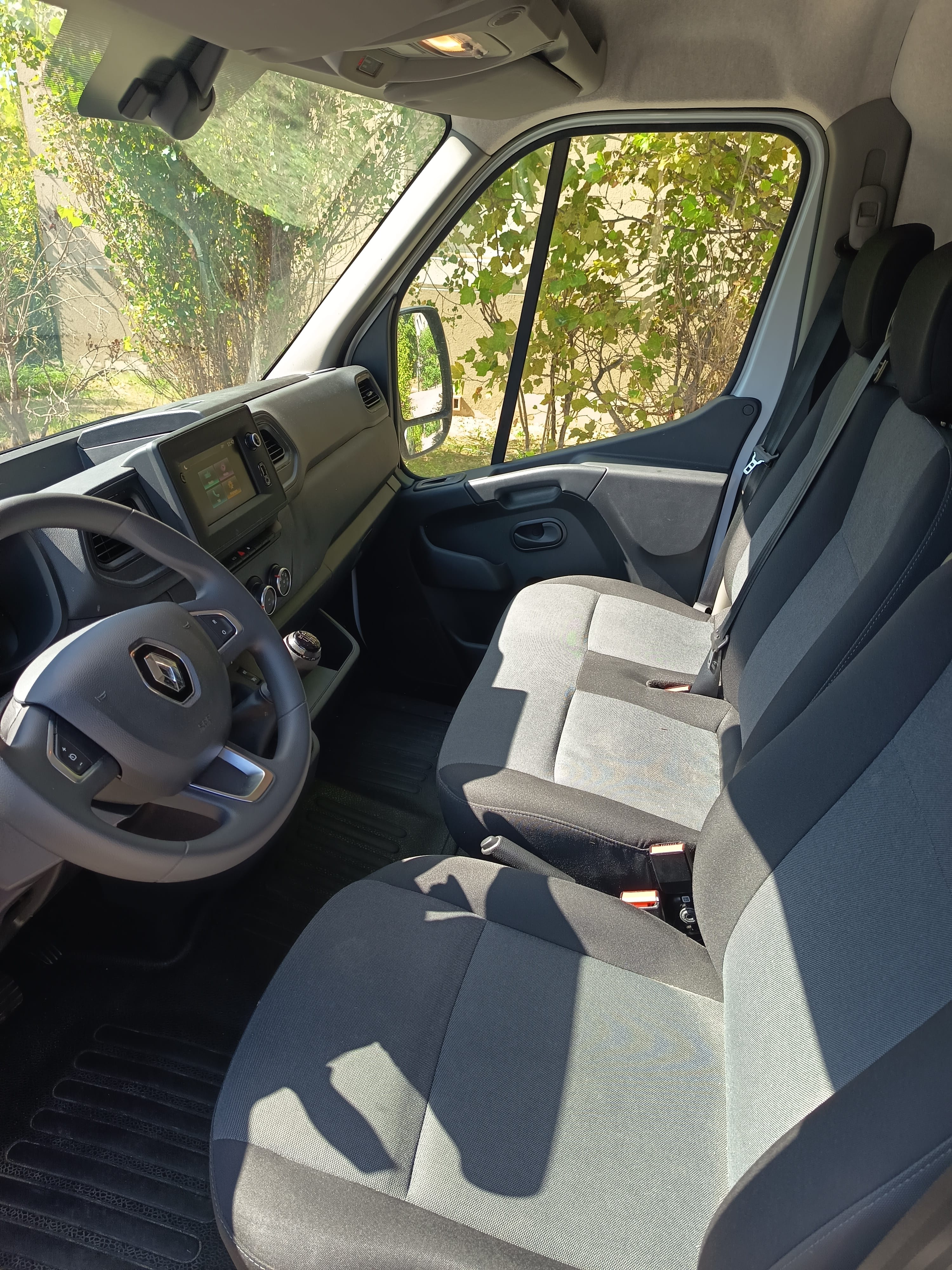 Renault Master with GPS