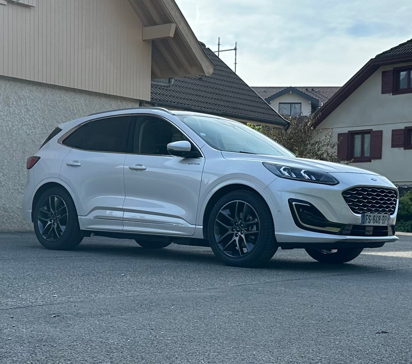 Ford Kuga, 2020, Essence 95 / Électrique (hybride), automatique