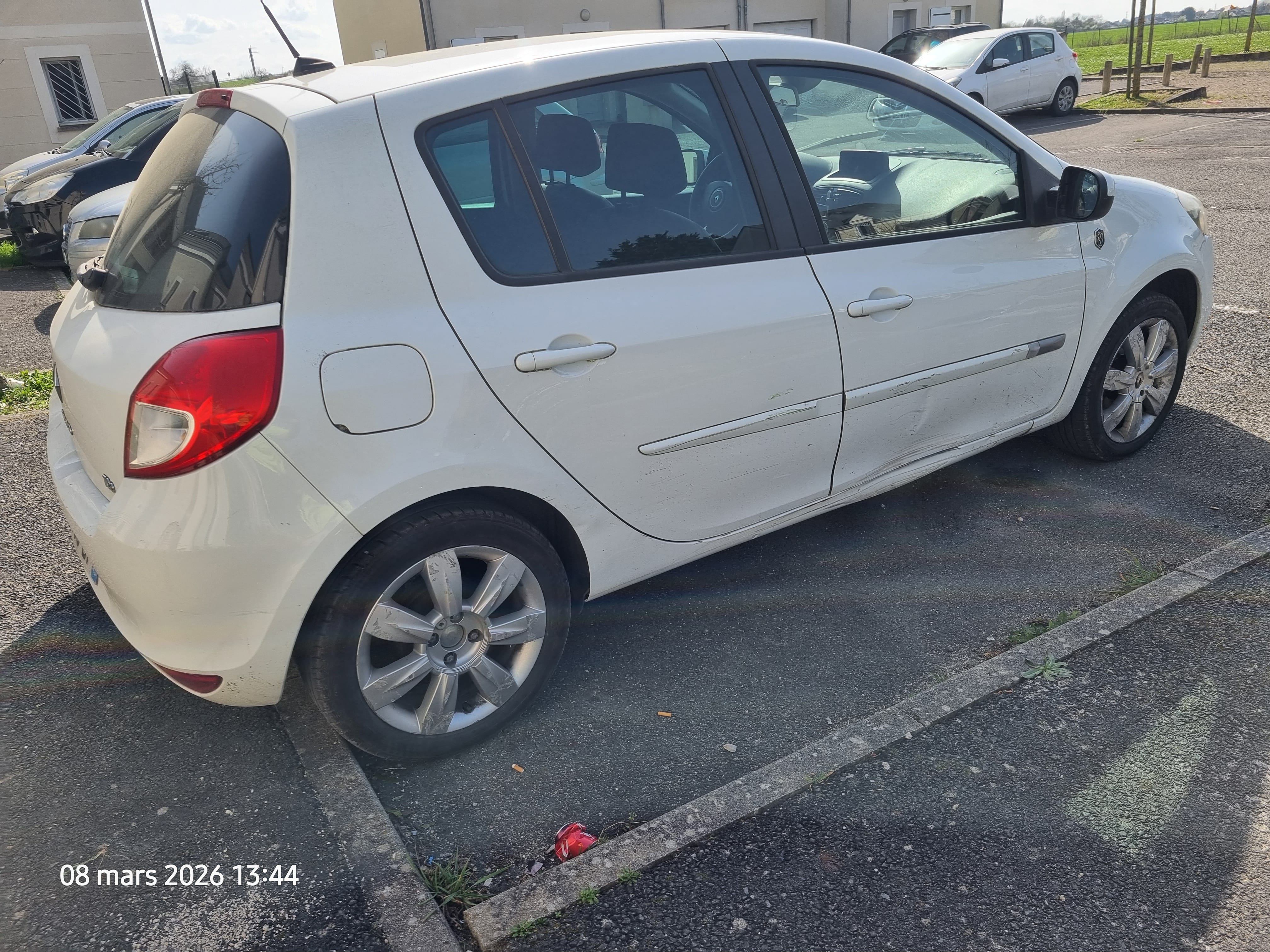 Renault Clio avec Climatisation