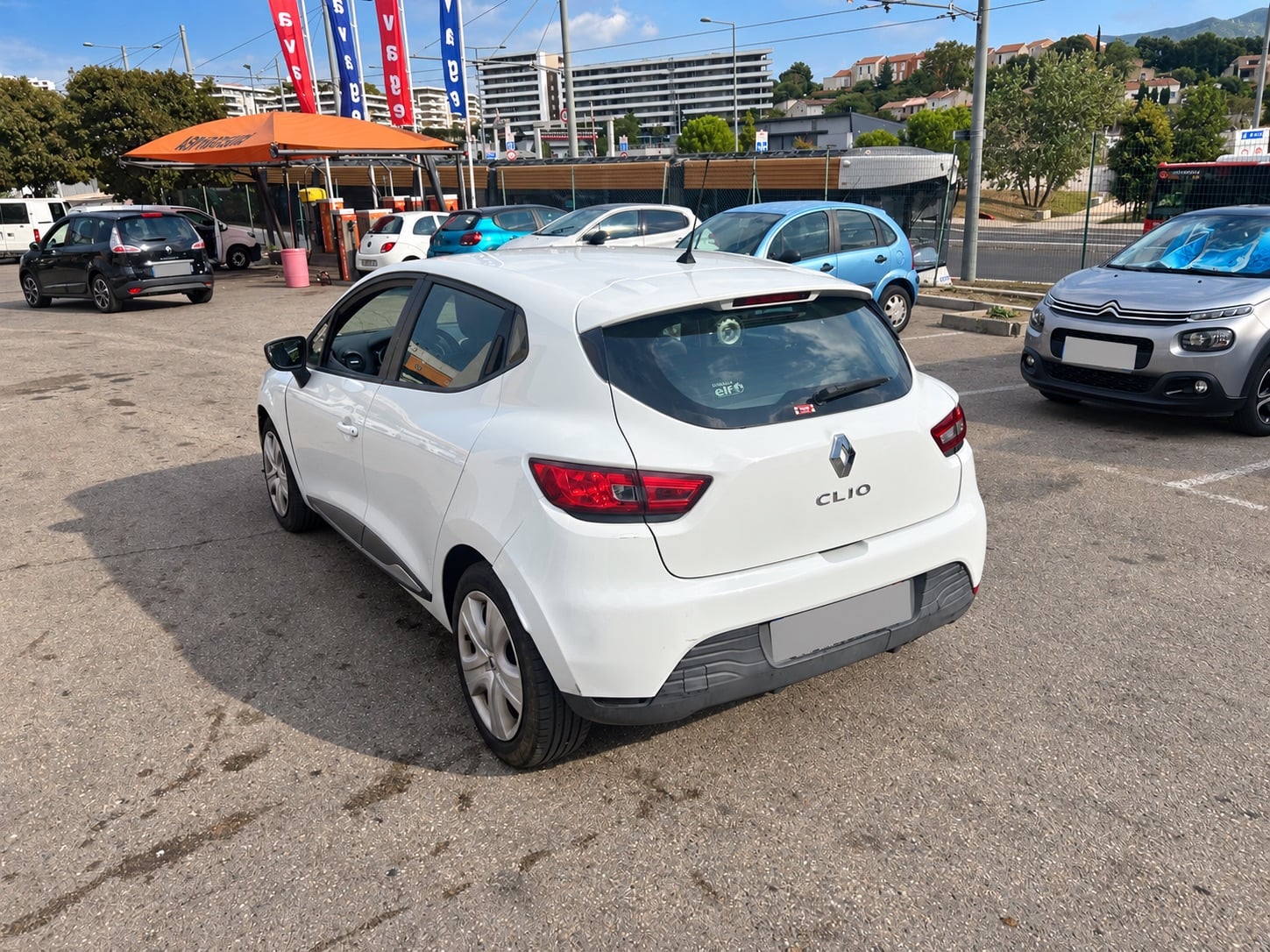 Renault Clio mit Navigationsgerät