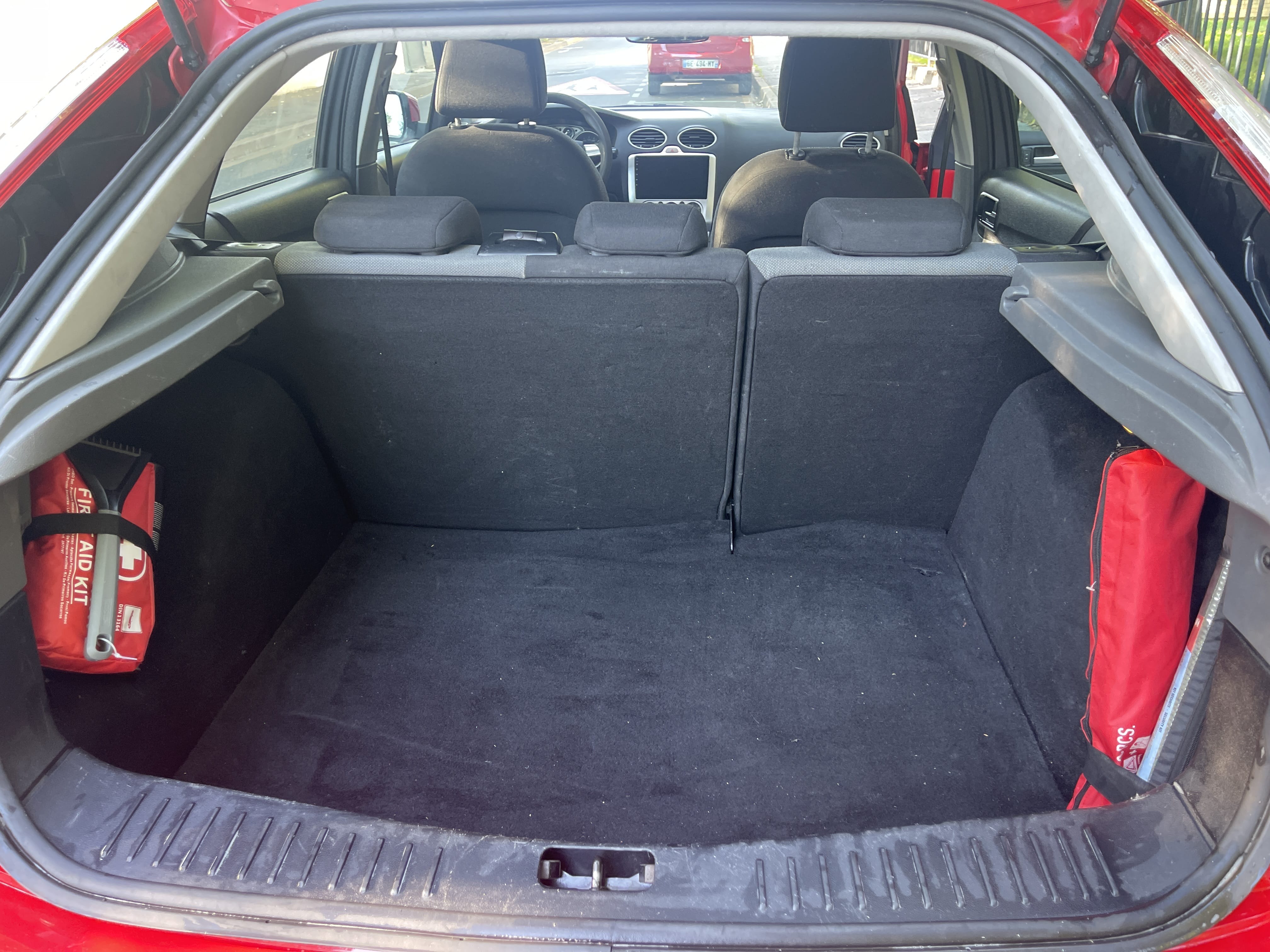 Ford Focus avec Entrée audio / iPod