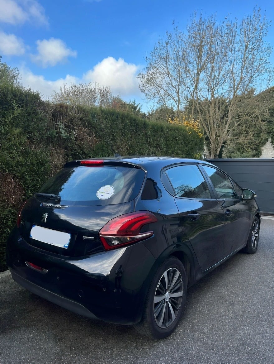 Peugeot 208 avec Caméra de recul
