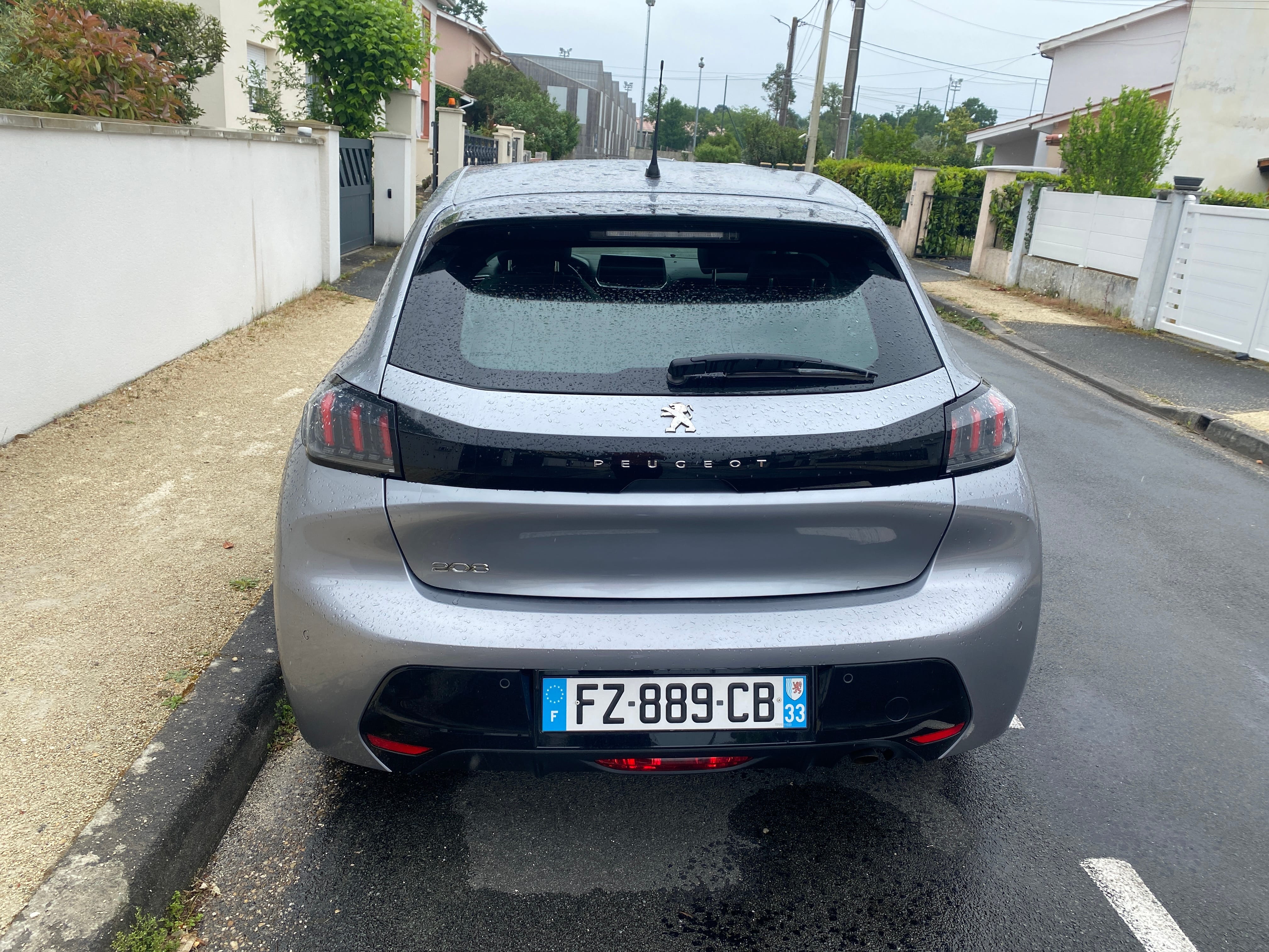 Peugeot 208 avec GPS