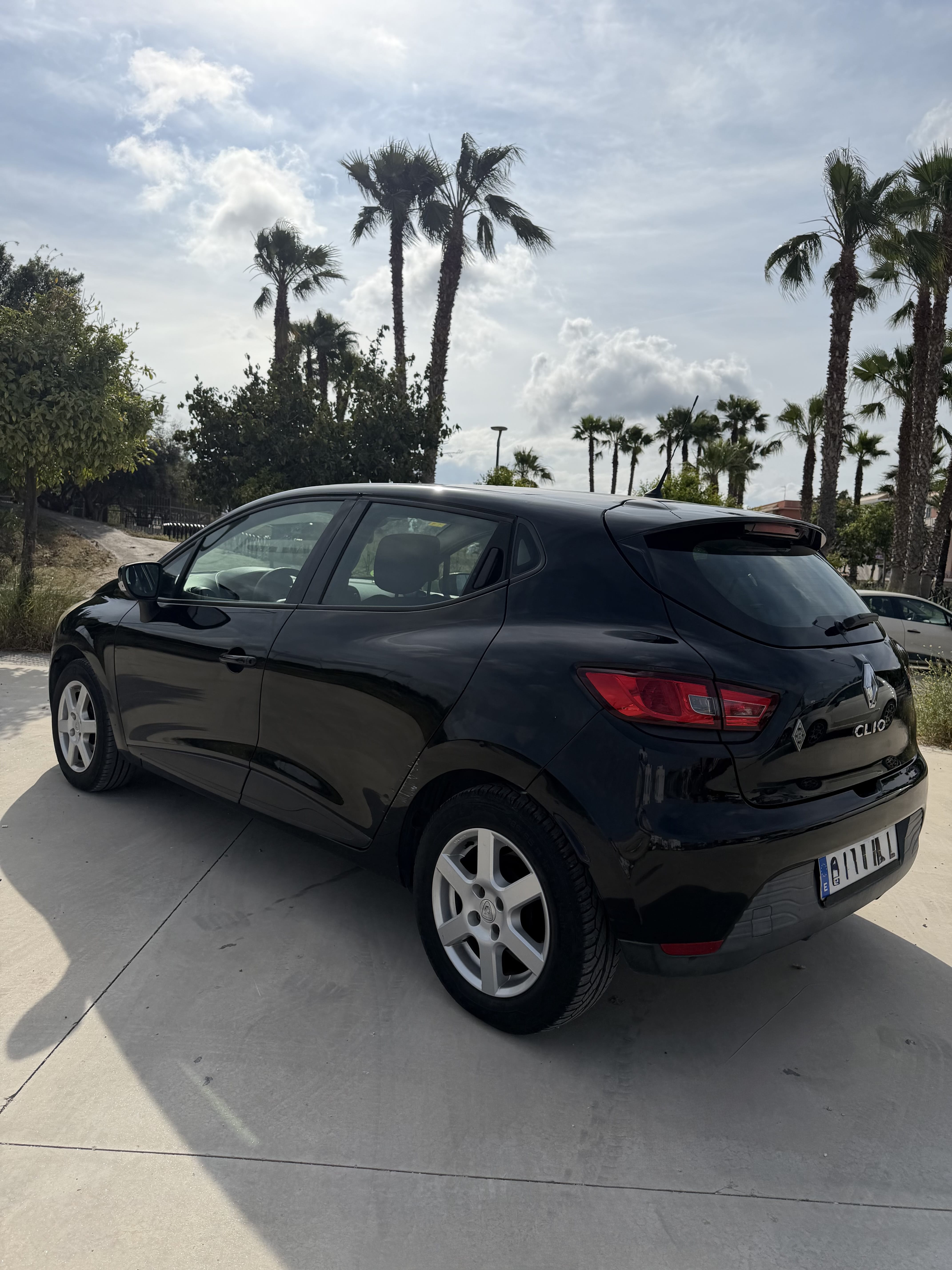 Renault Clio 4 Eco med Bluetooth audio
