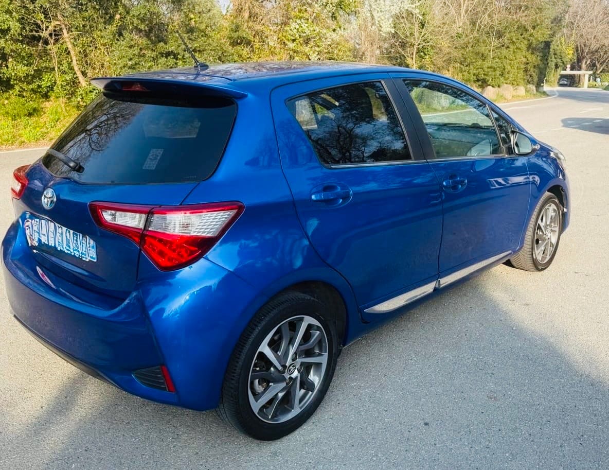 Toyota Yaris Hybride avec Caméra de recul