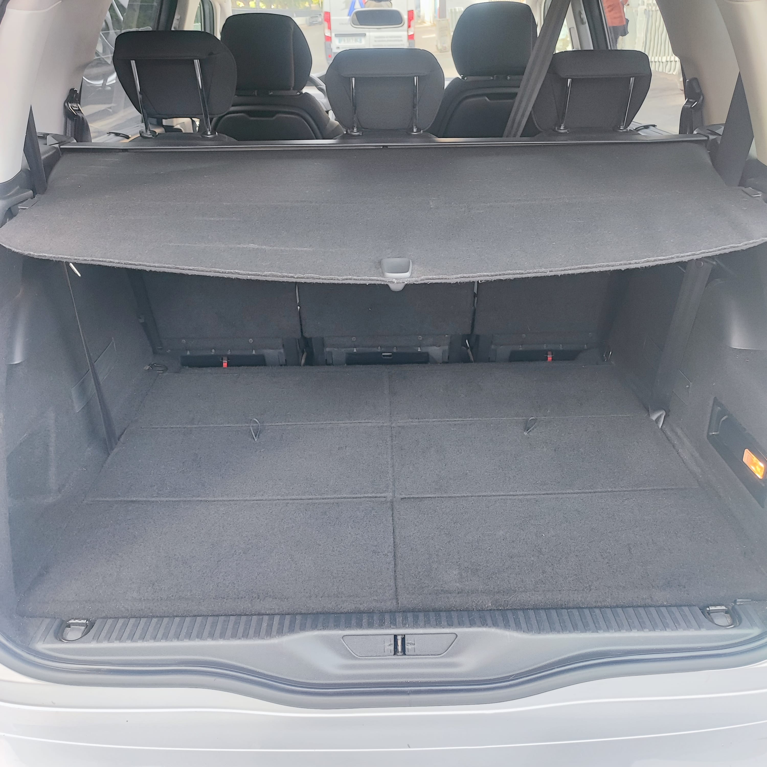 Citroen C4 Grand Picasso avec Port USB