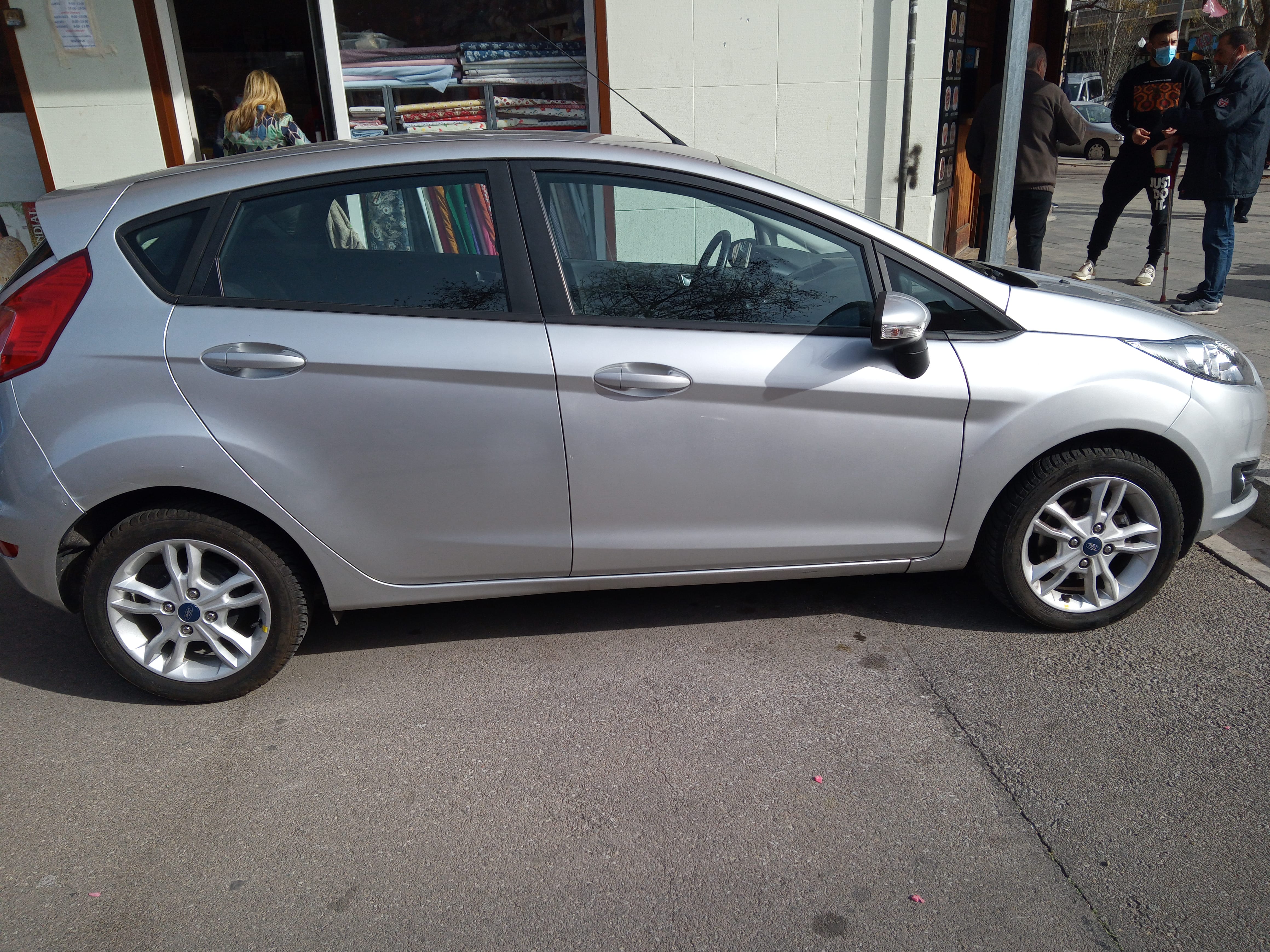 Ford Fiesta con Aire acondicionado