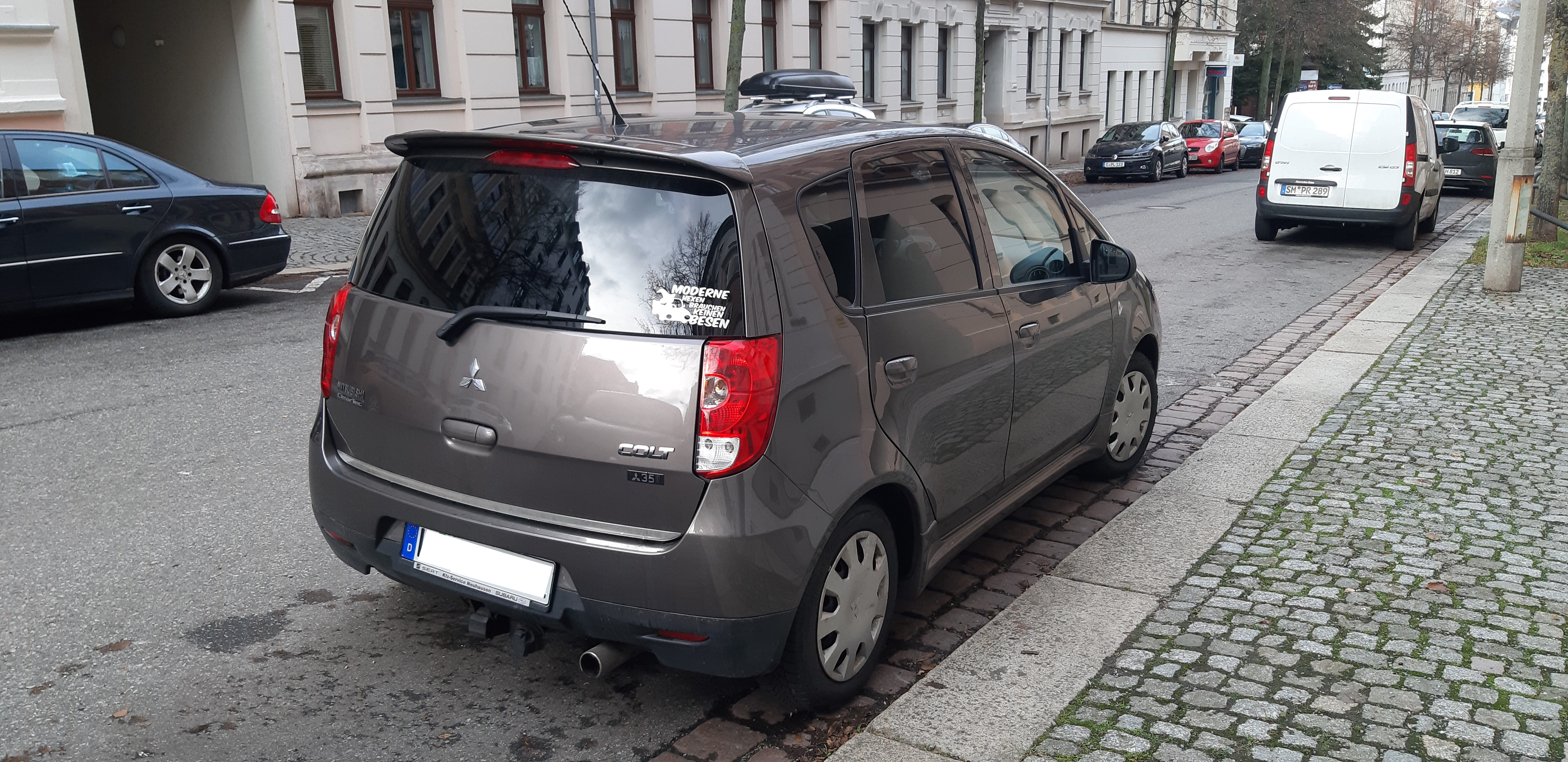 Mitsubishi Colt 1.3 Benzin Klimaanlage 5-Sitzer, 5-Türer mit Winterreifen