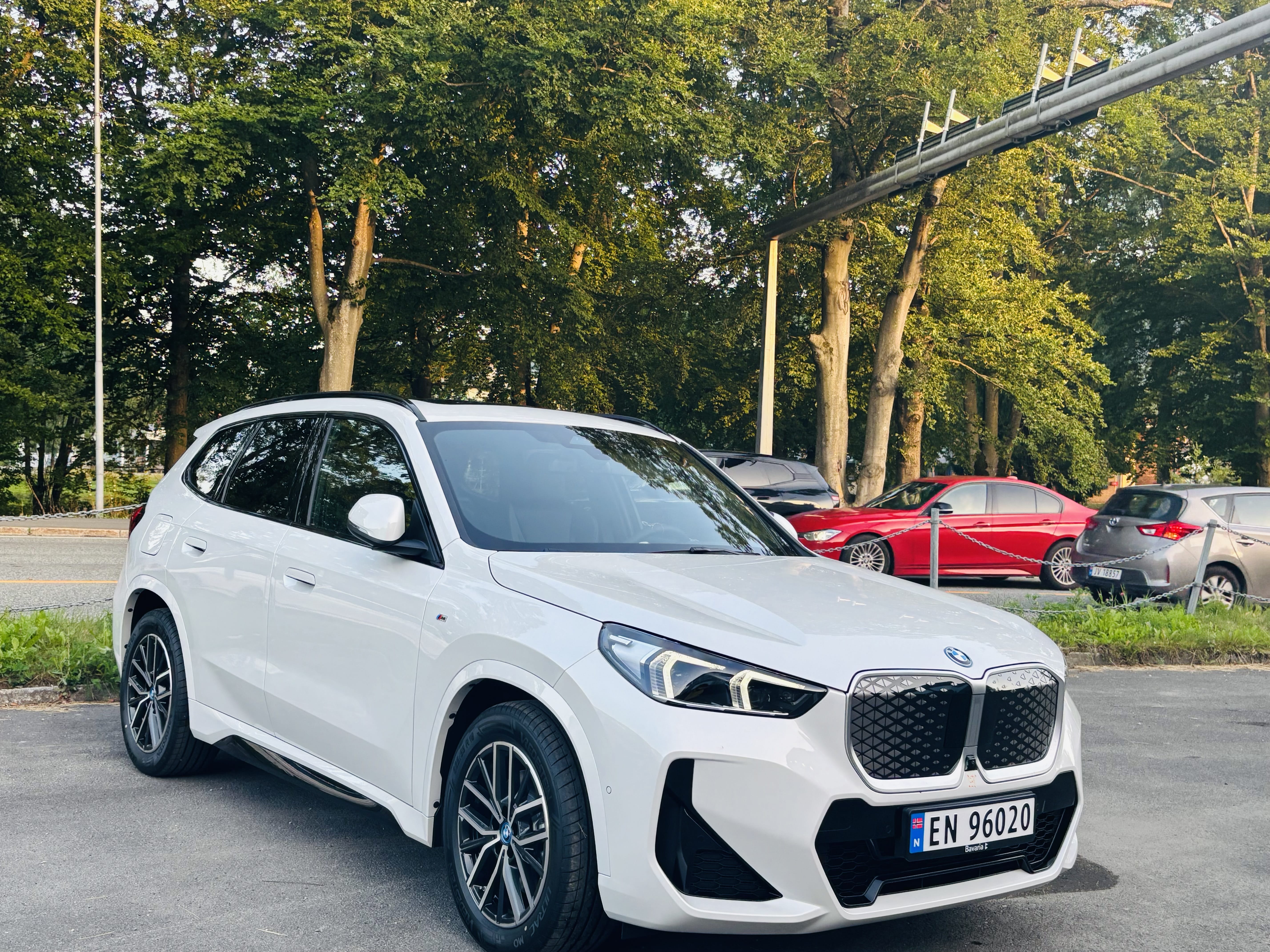 BMW iX1 med GPS