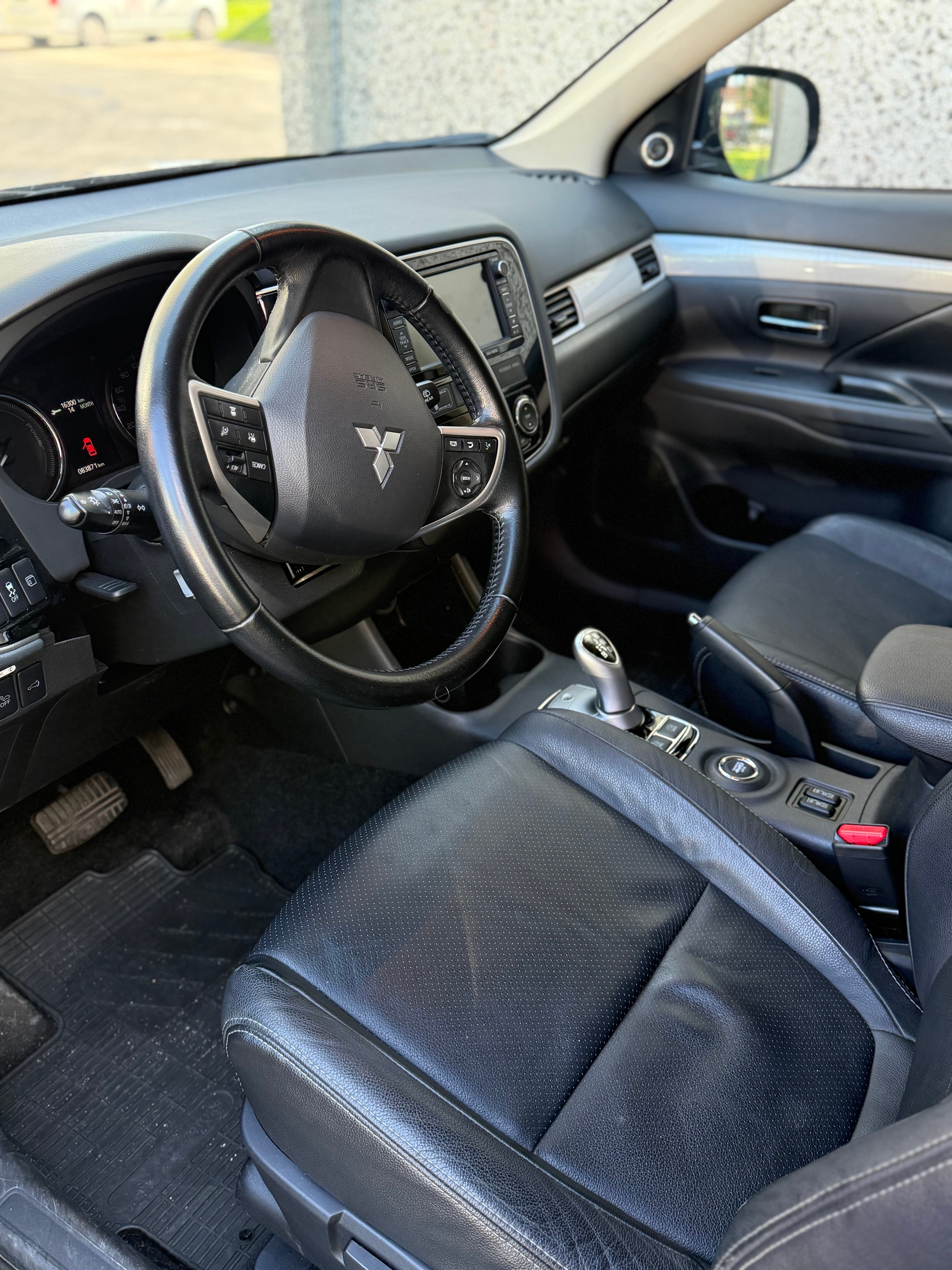 Mitsubishi Outlander med Cruisekontroll