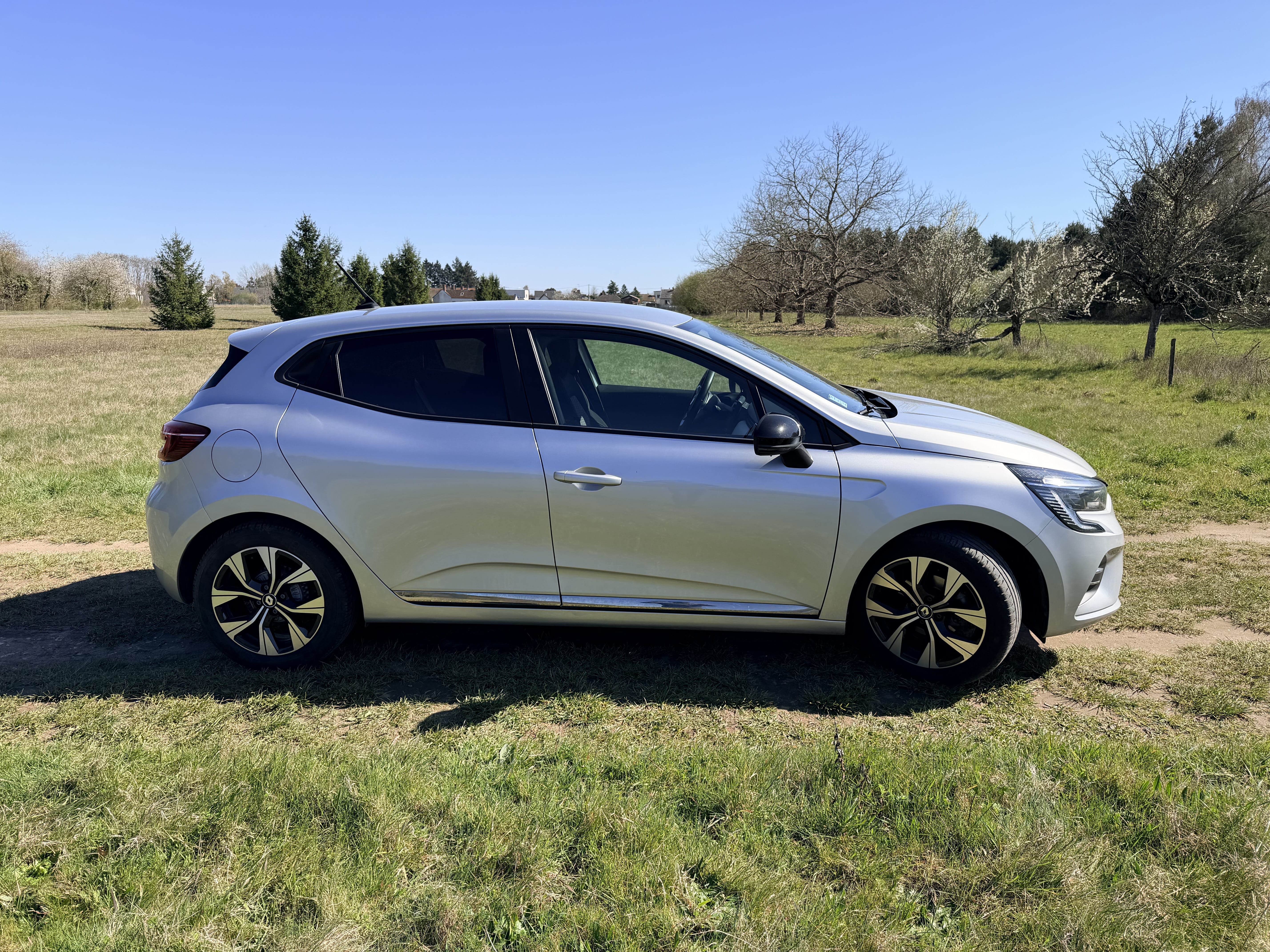Renault Clio avec Climatisation