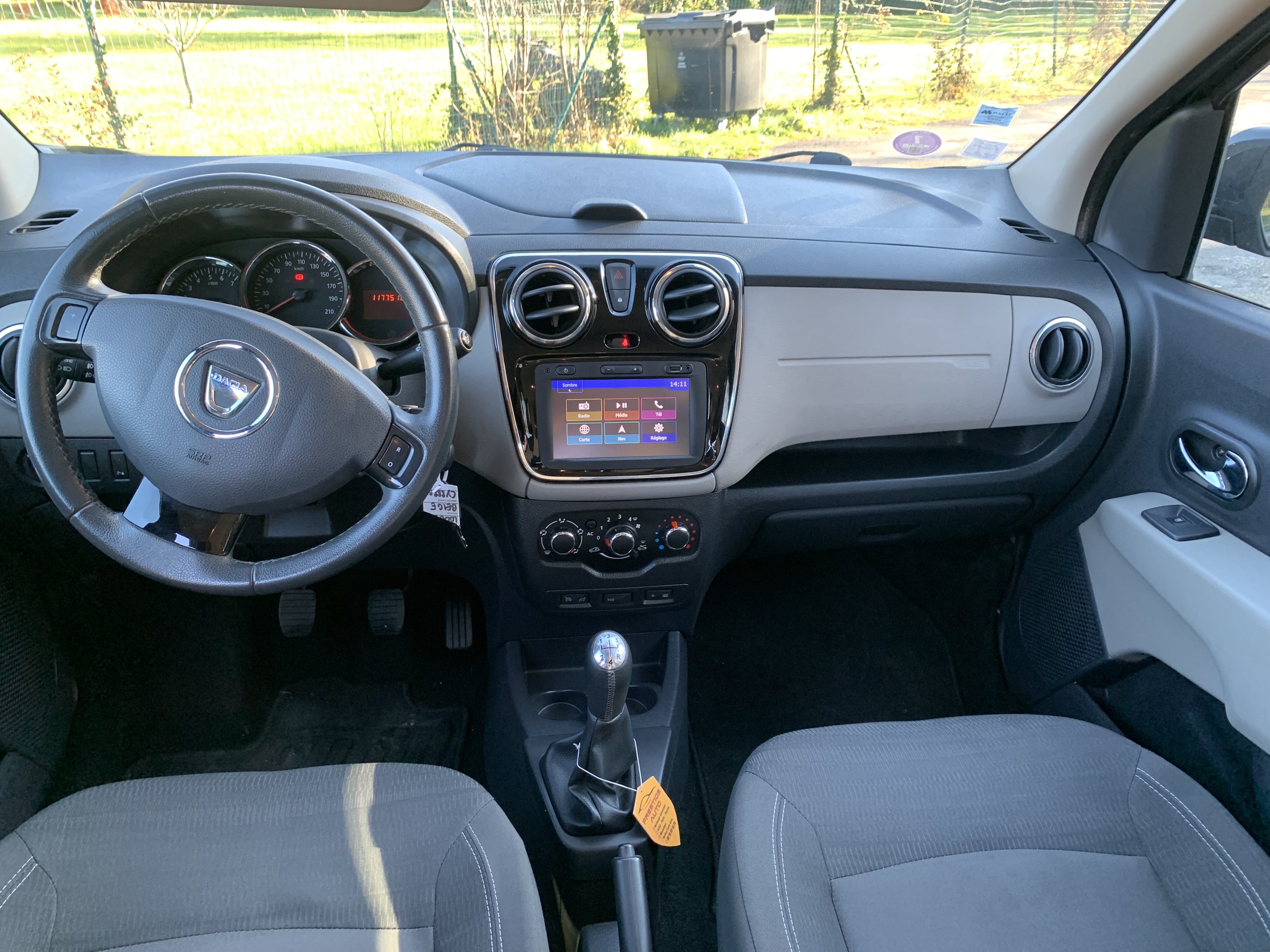 Dacia Lodgy avec GPS