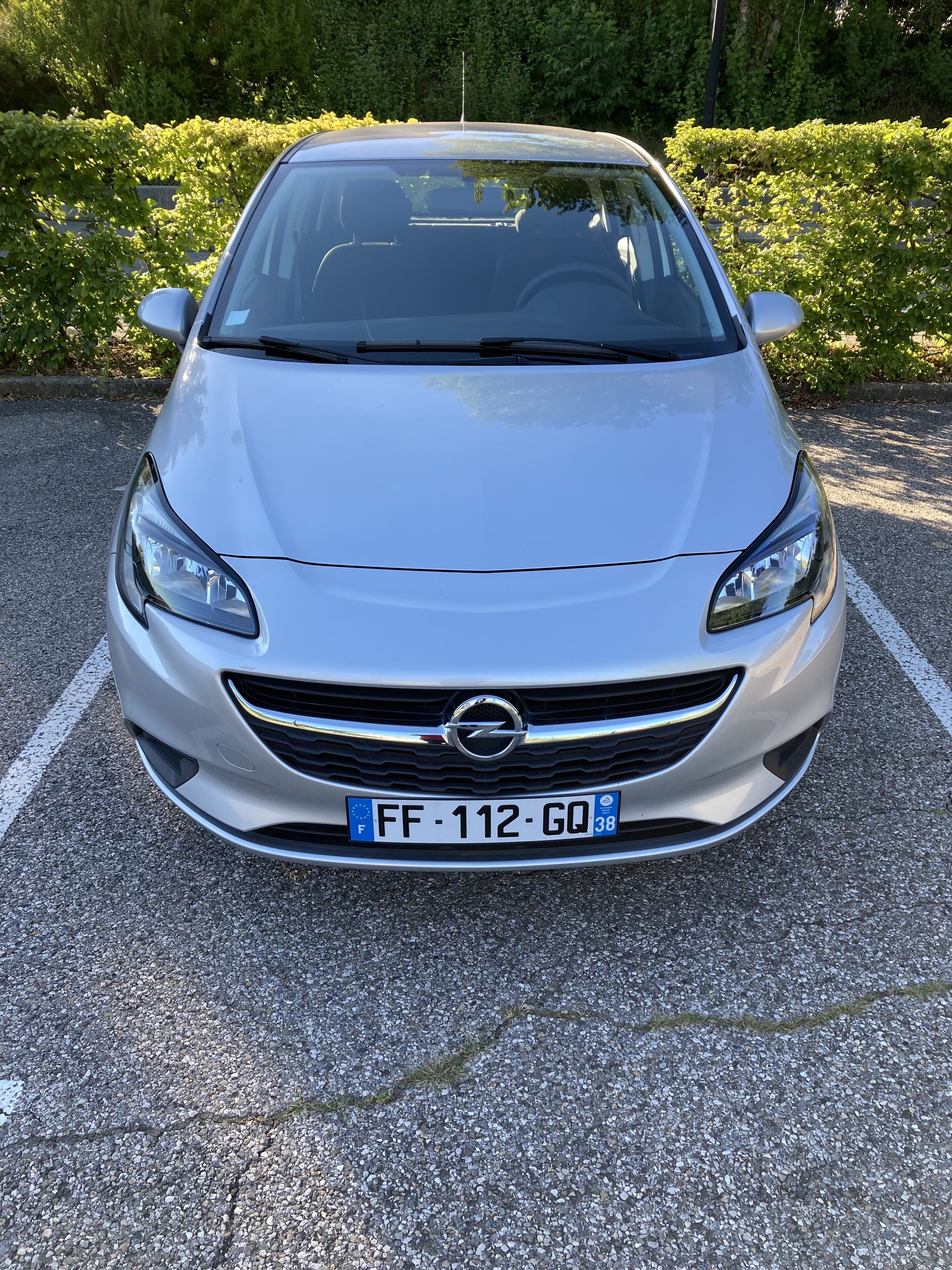 Opel Corsa 1.4 pack édition*Apple car play*parking privé
