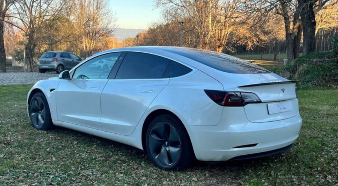 Tesla Model 3 Long Range con Aire acondicionado