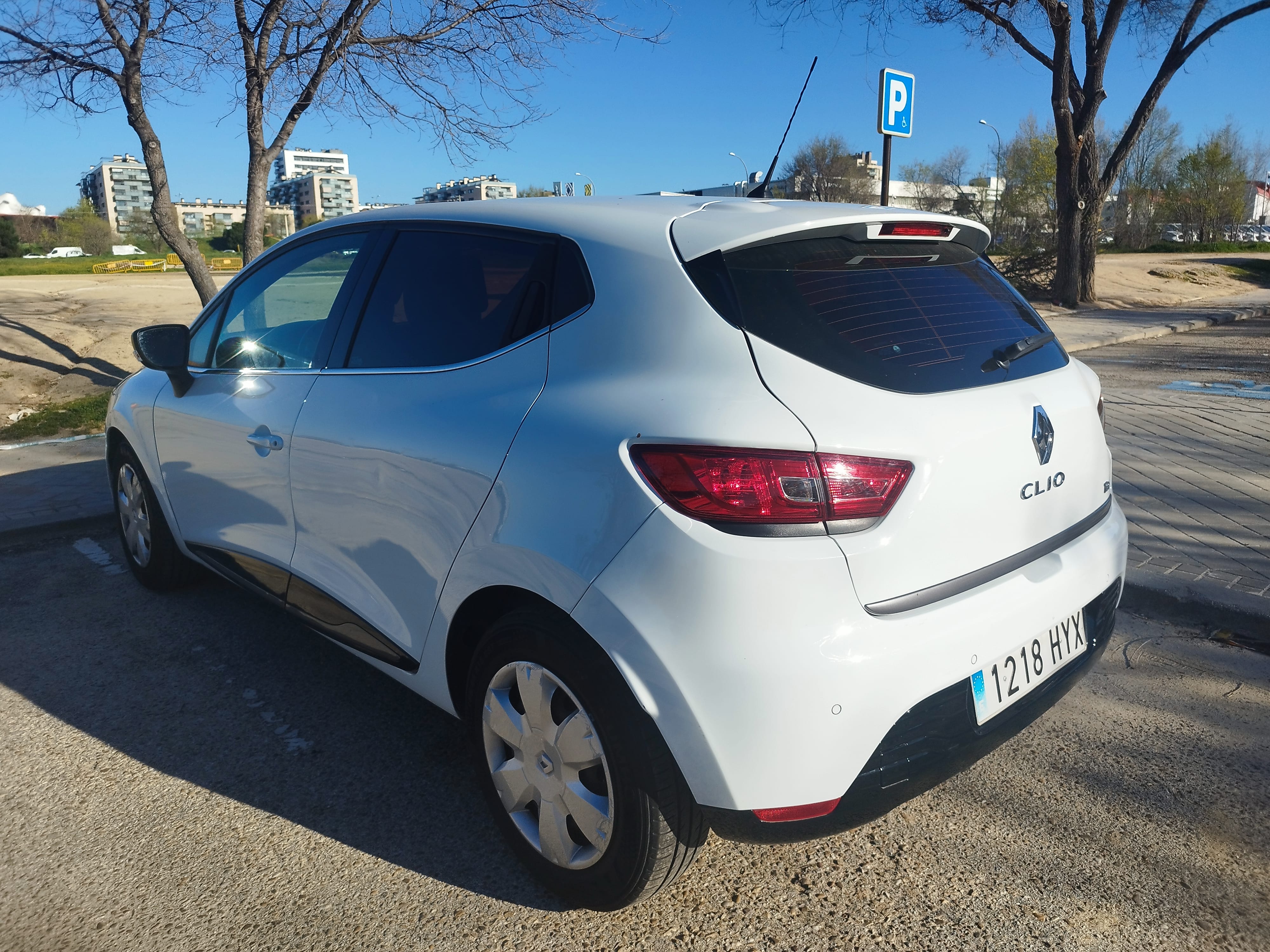 Renault Clio con Aire acondicionado