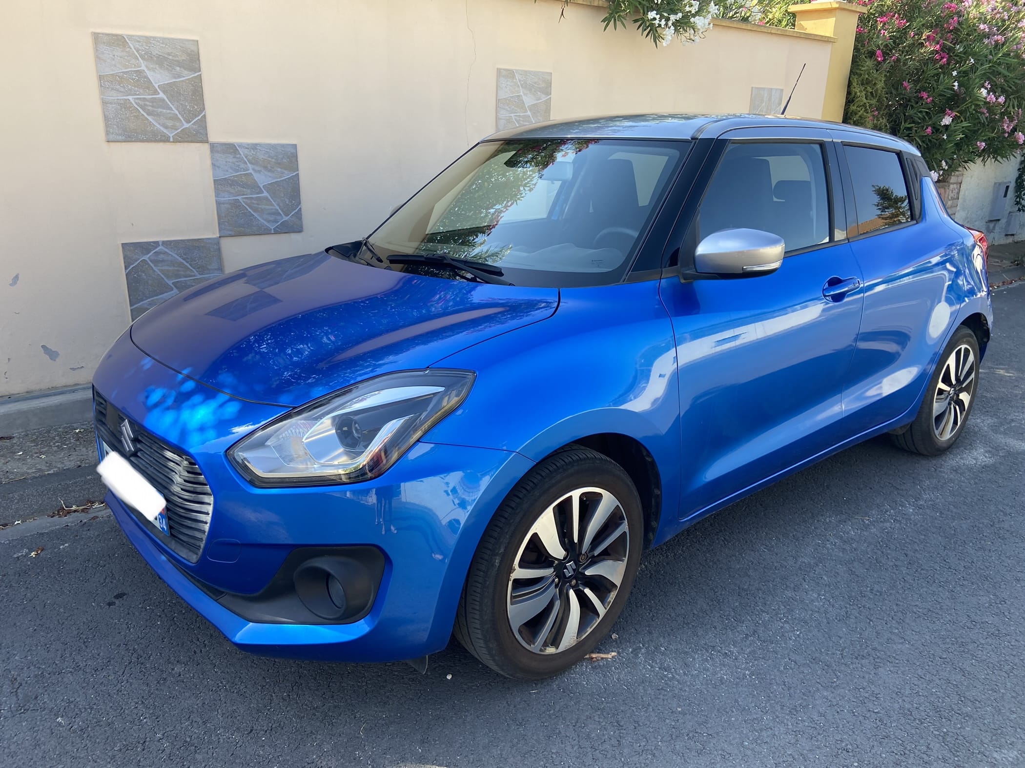 Suzuki Swift, 2018, Essence 95 / Électrique (hybride)