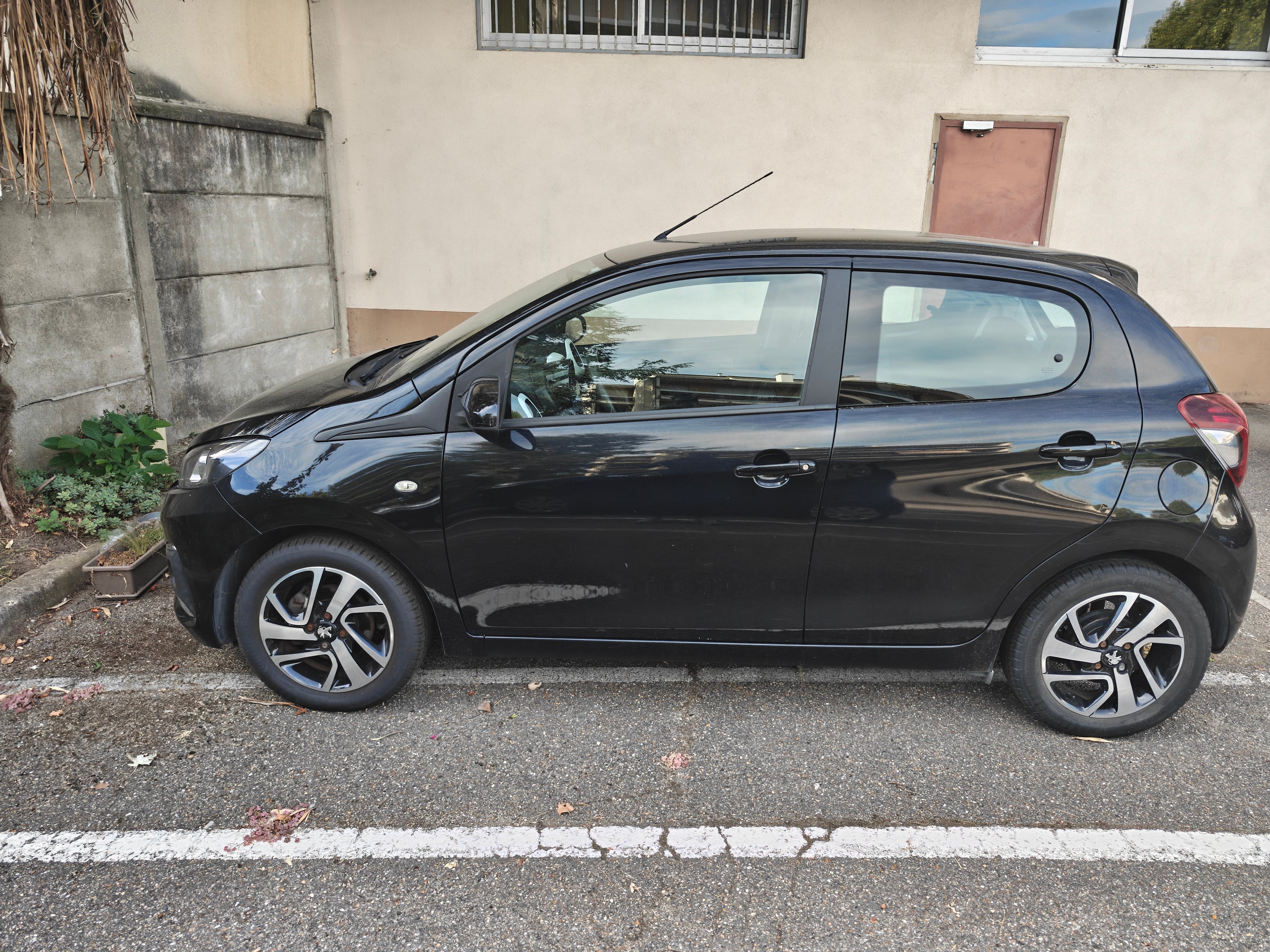 Peugeot 108 avec Climatisation