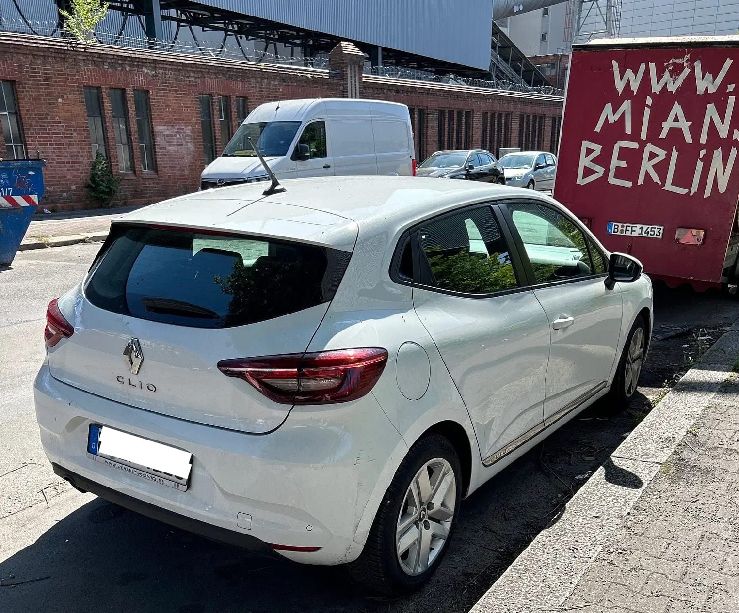 Renault Clio Business Edition (mit Navi) - Mitte/Westhafen mit Navigationsgerät