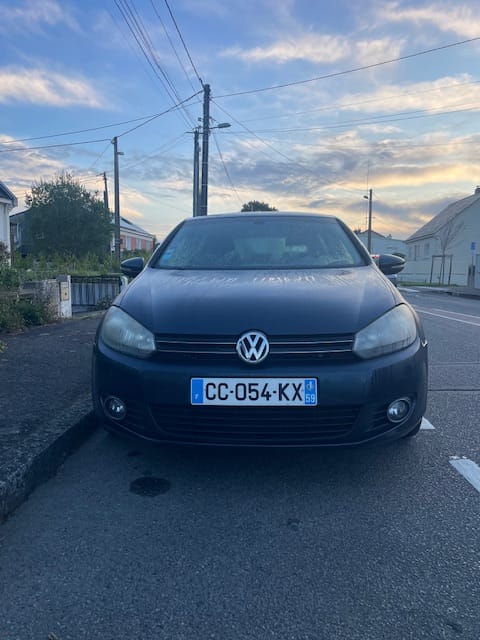 Volkswagen Golf 120 ch avec Audio Bluetooth