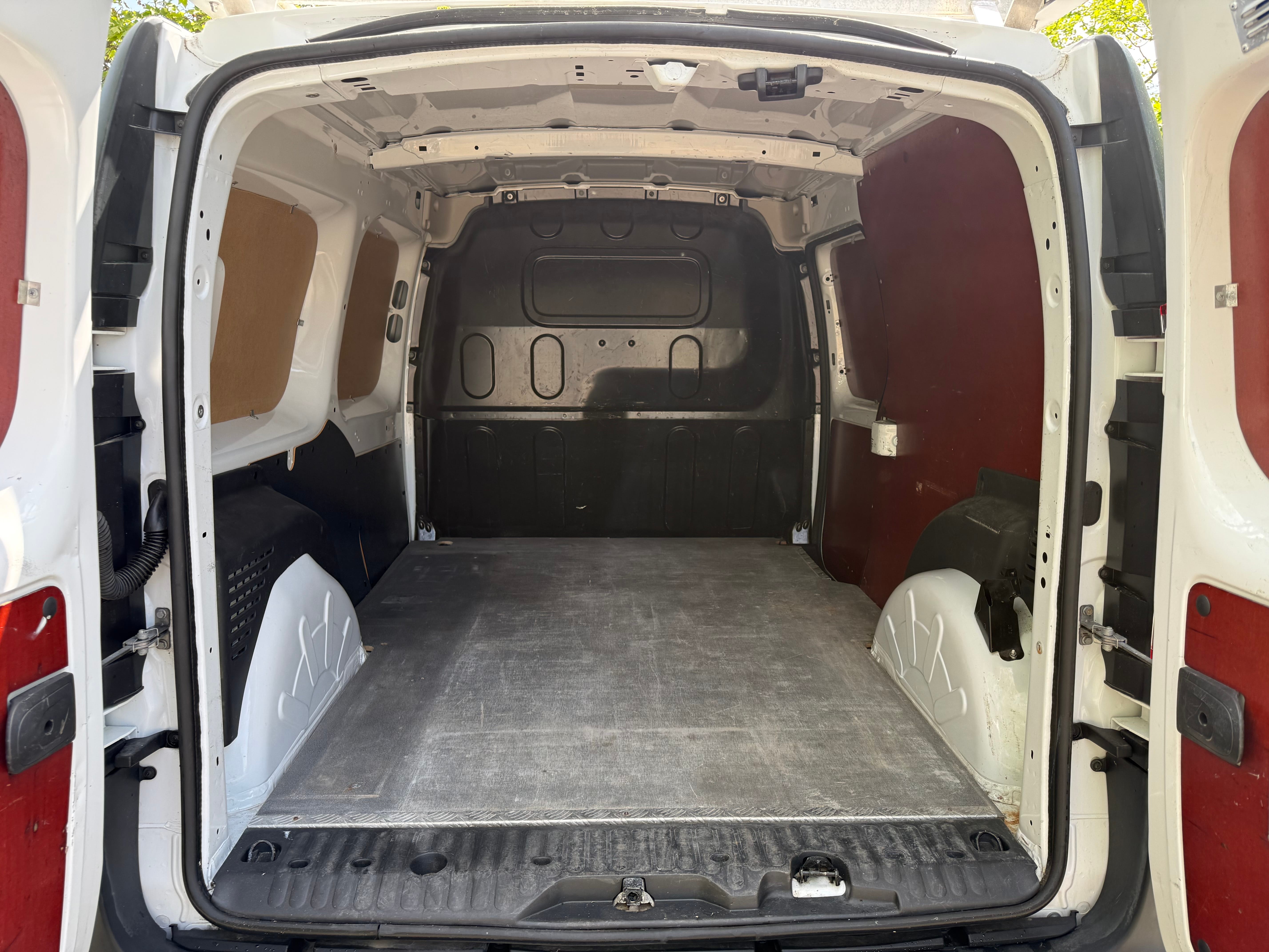 Renault Kangoo Express Maxi 1.5 DCI avec GPS