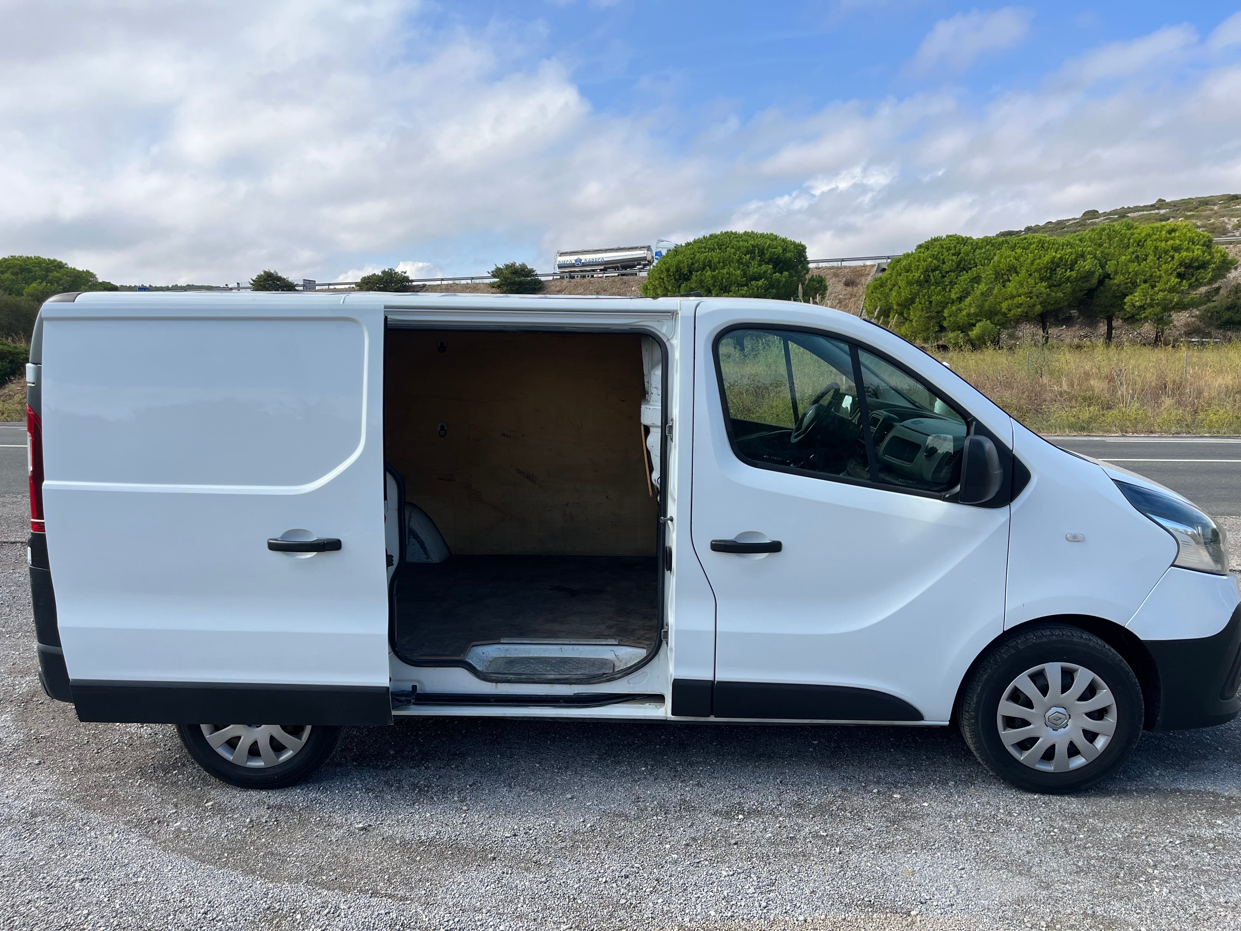 Renault Trafic avec Autoradio