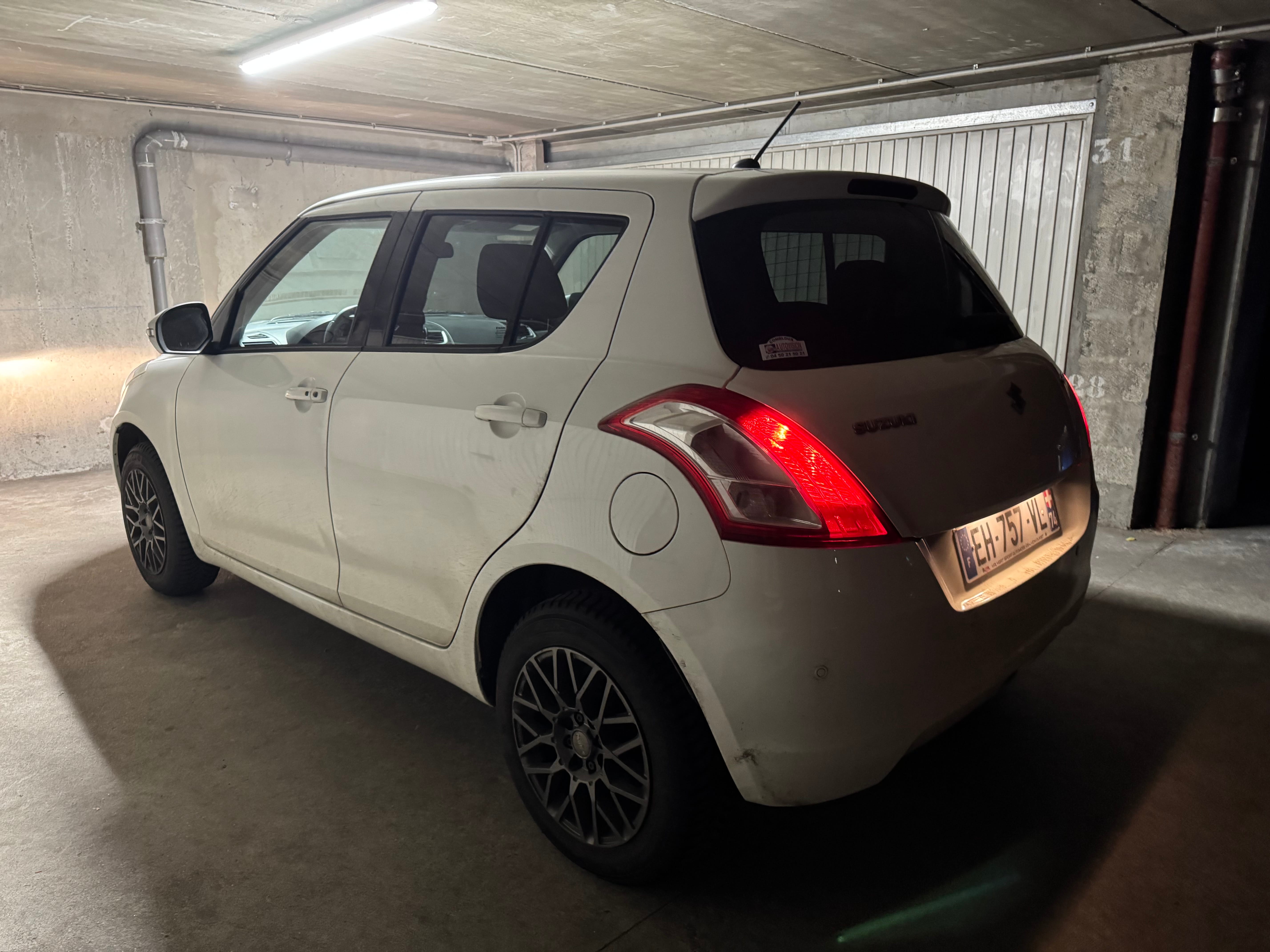 Suzuki Swift 1.2 essence avec Climatisation