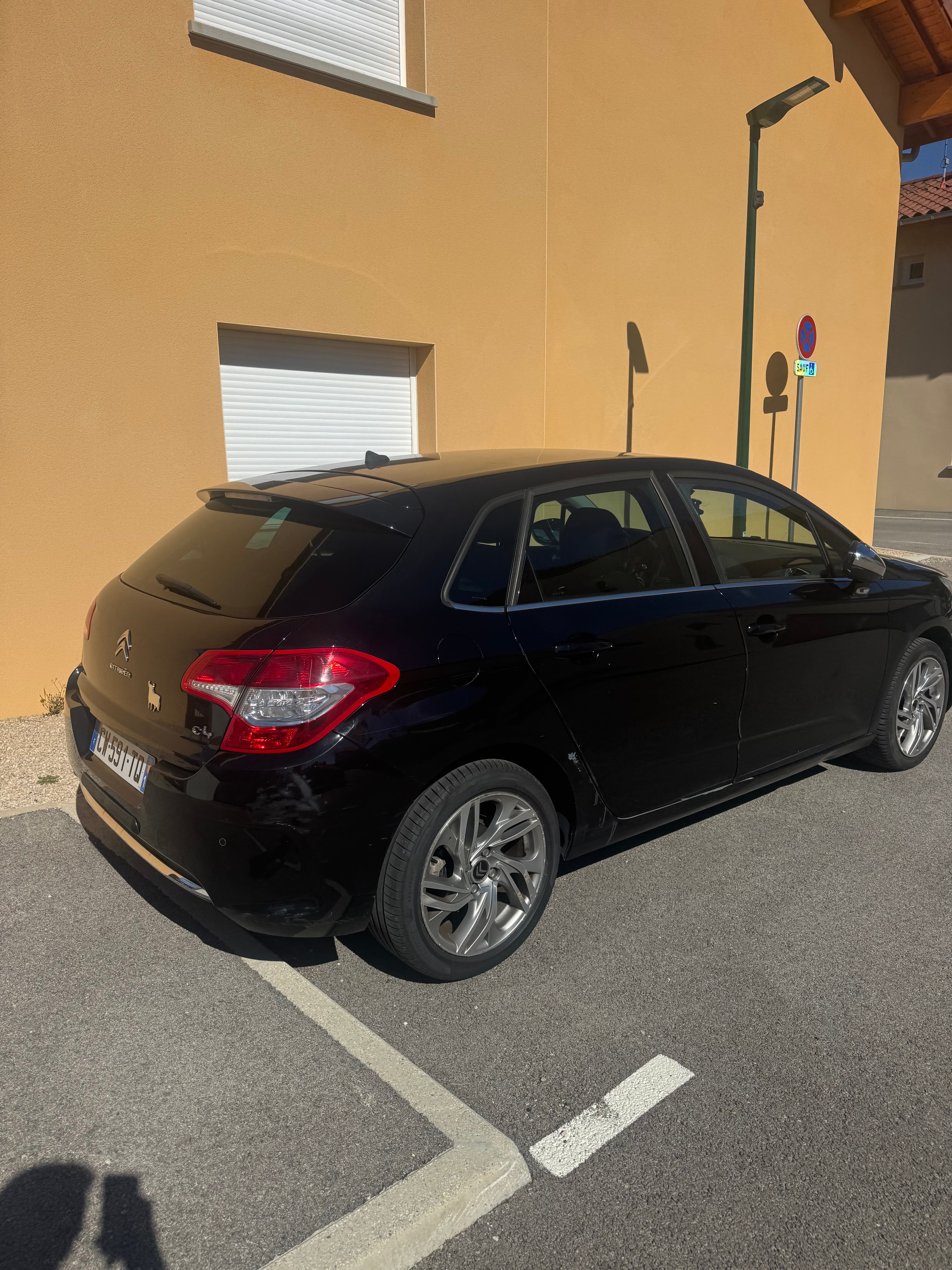 Citroen C4 90ch avec Climatisation