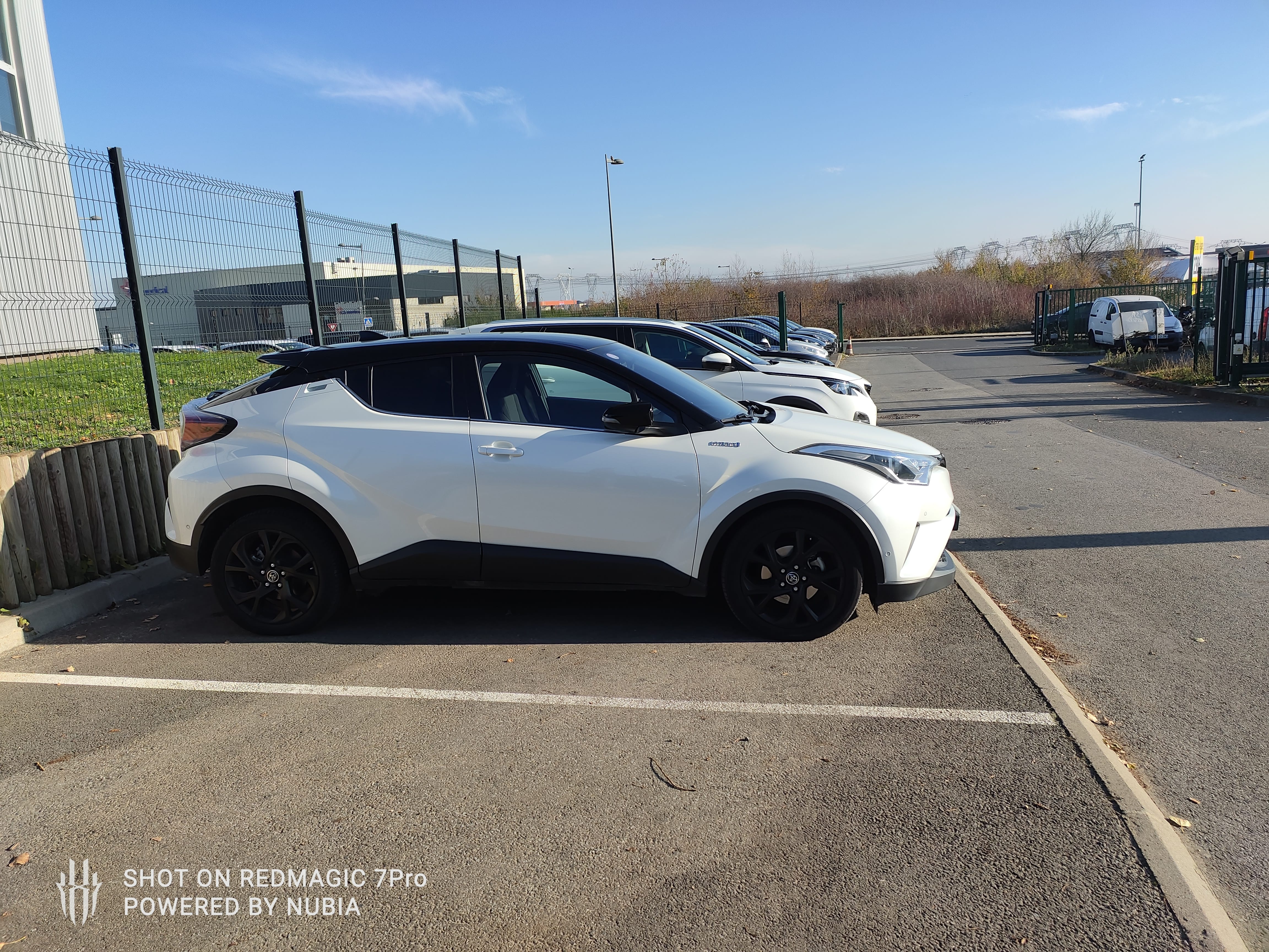 Toyota C-HR Hybrid avec Climatisation